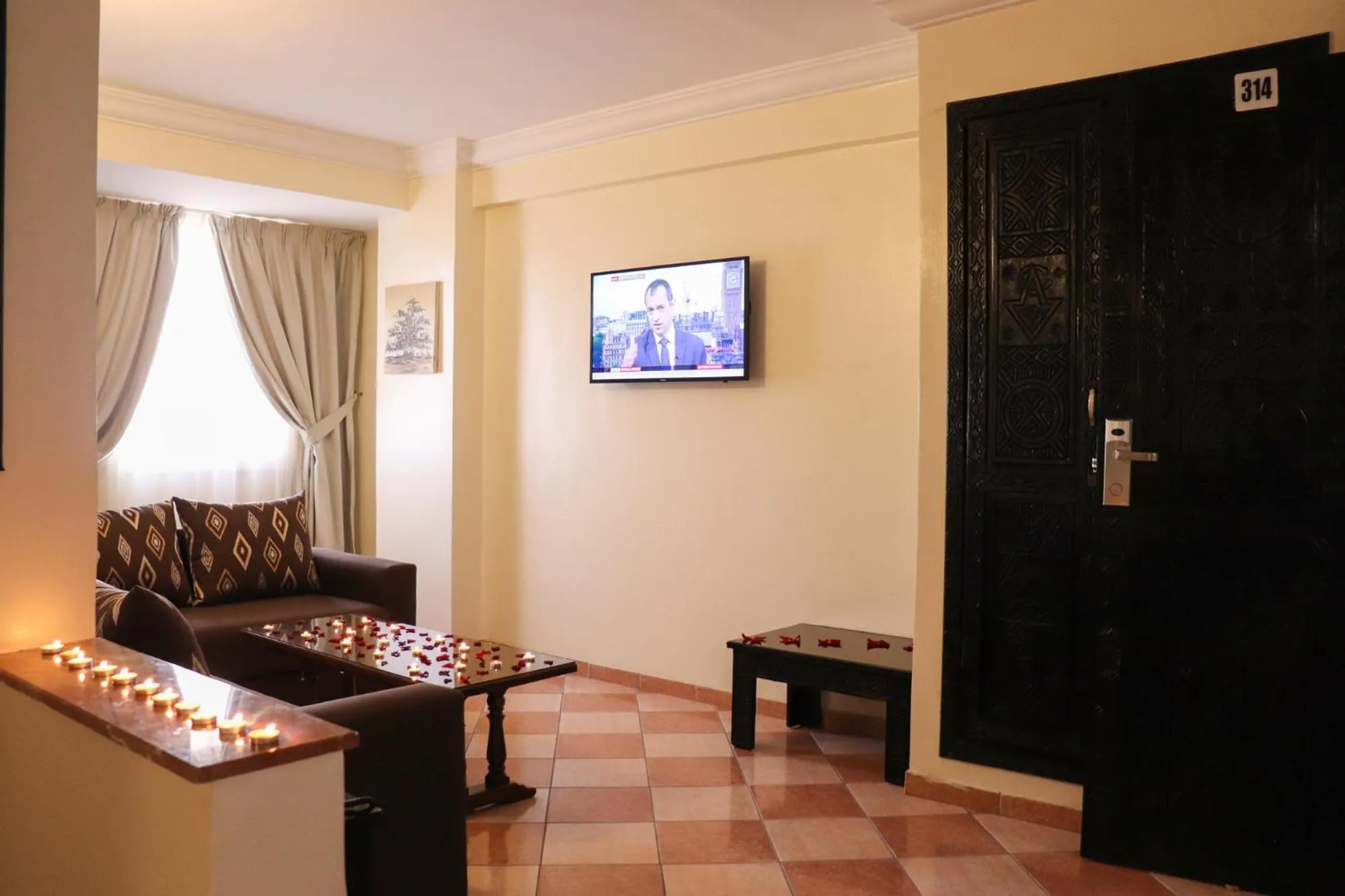 Communal lounge/ TV room in Hôtel Riad Salam Agadir