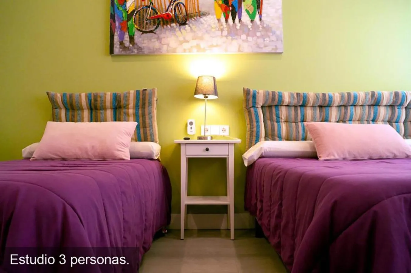 Bed in Chueca - Room Apartments