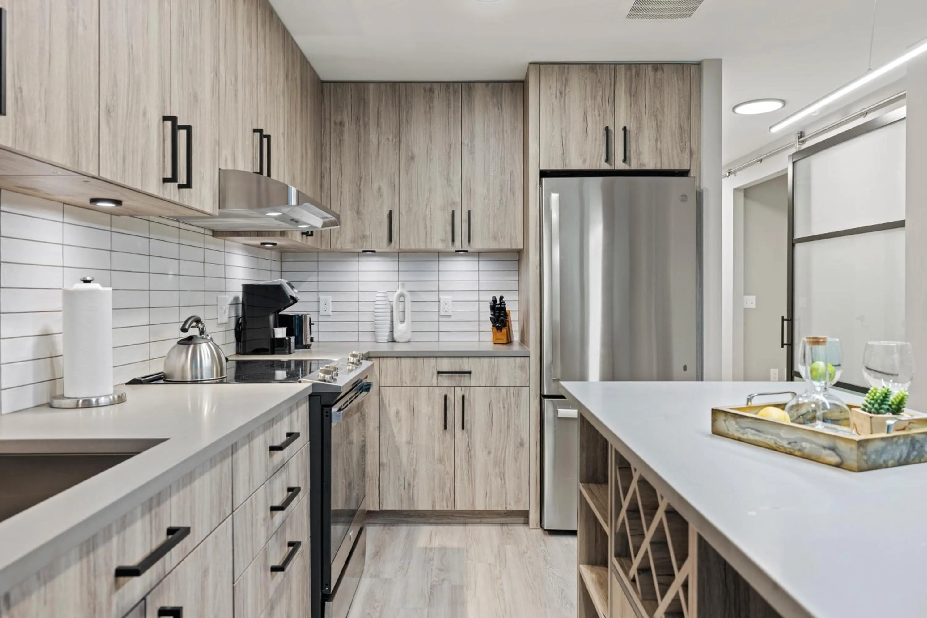 Kitchen or kitchenette in Coda on Half, a Placemakr Experience - Navy Yard