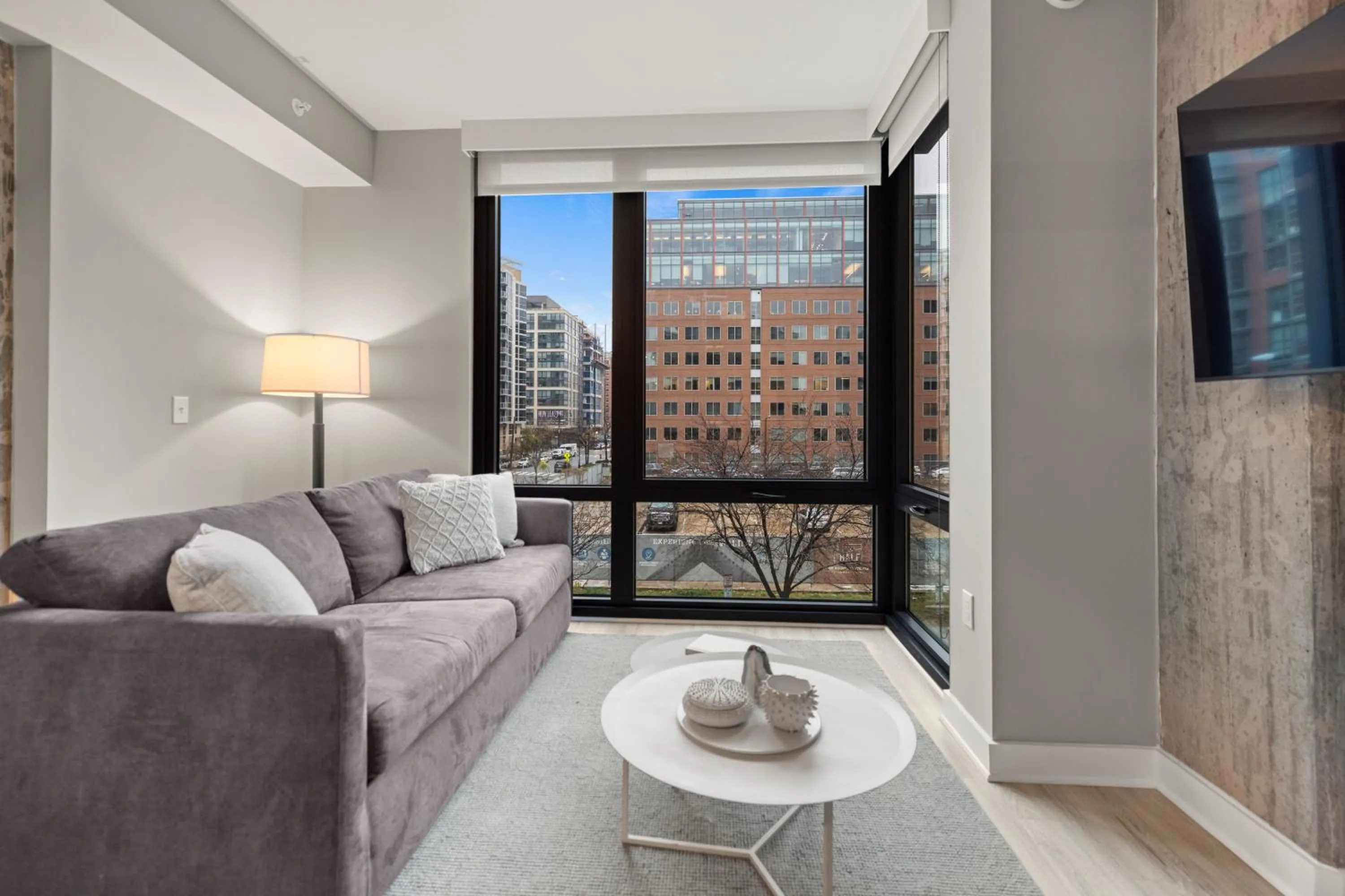 Living room in Coda on Half, a Placemakr Experience - Navy Yard