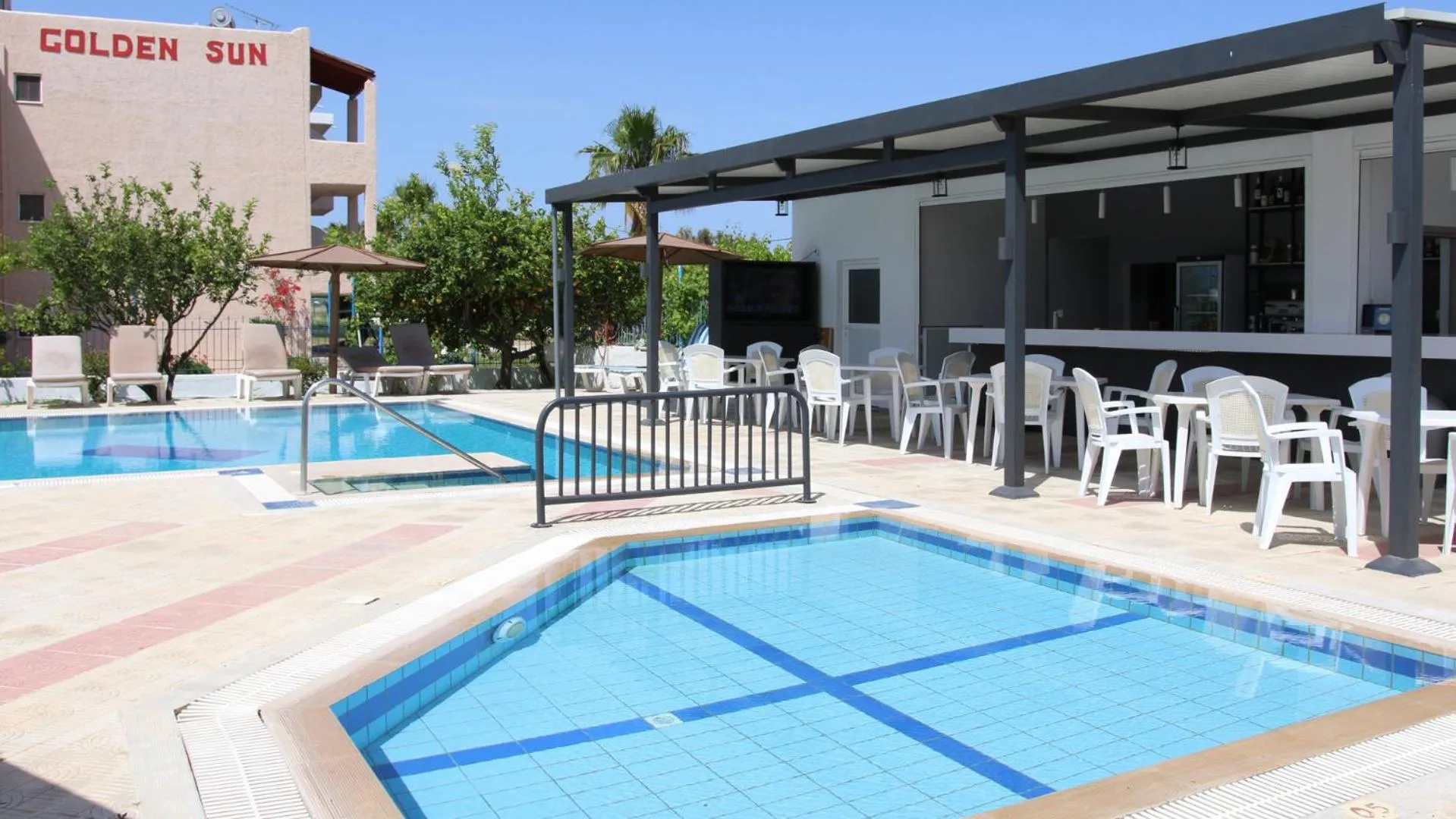 Swimming pool in Golden Sun