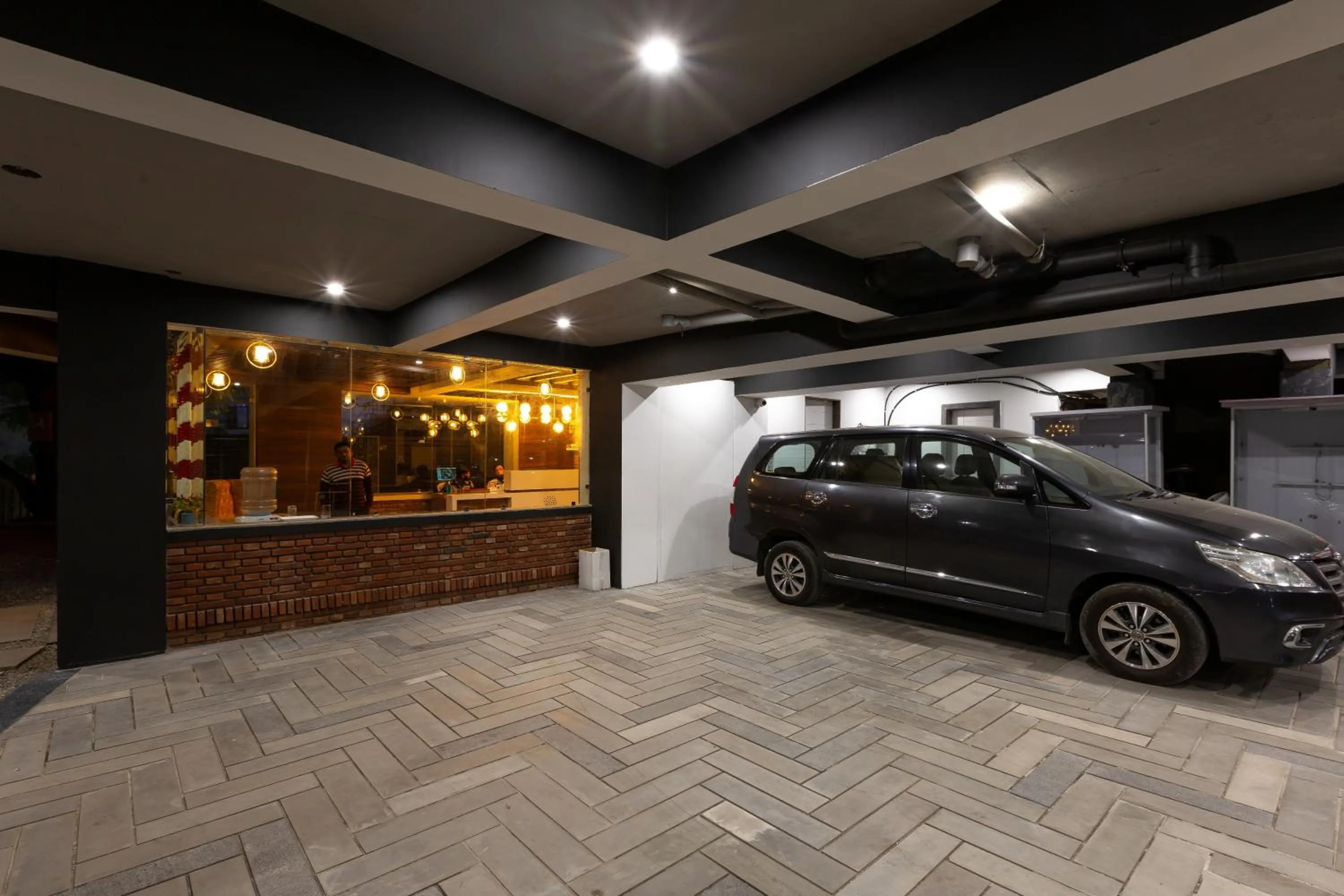 Parking in Hotel LA Eden