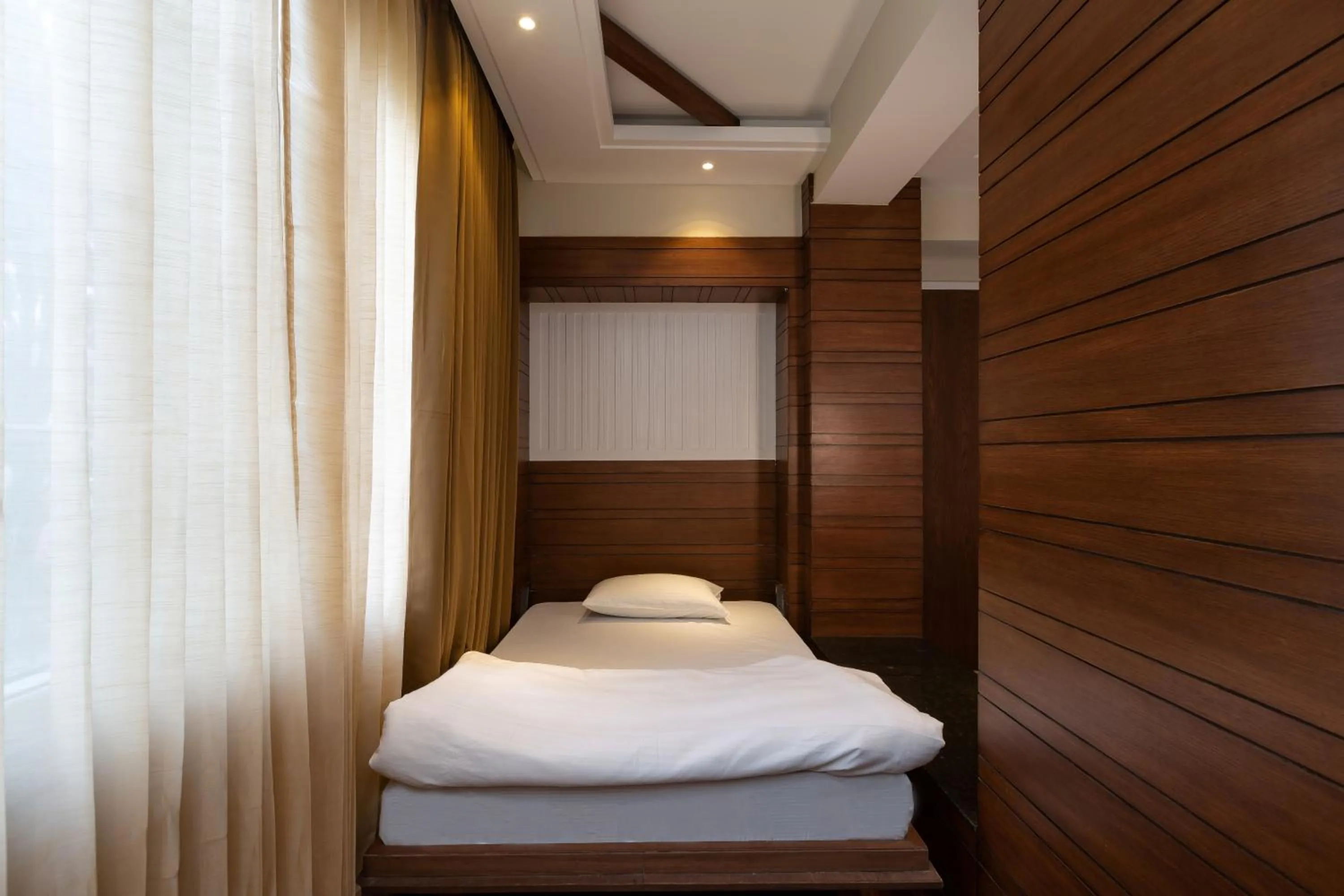 Bed in Hotel LA Eden