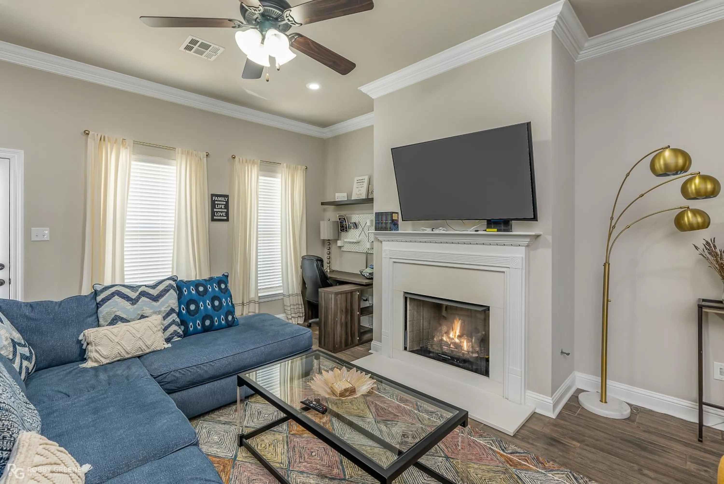 TV and multimedia in Boho Retreat! Home away from Home! Tv in Each Room