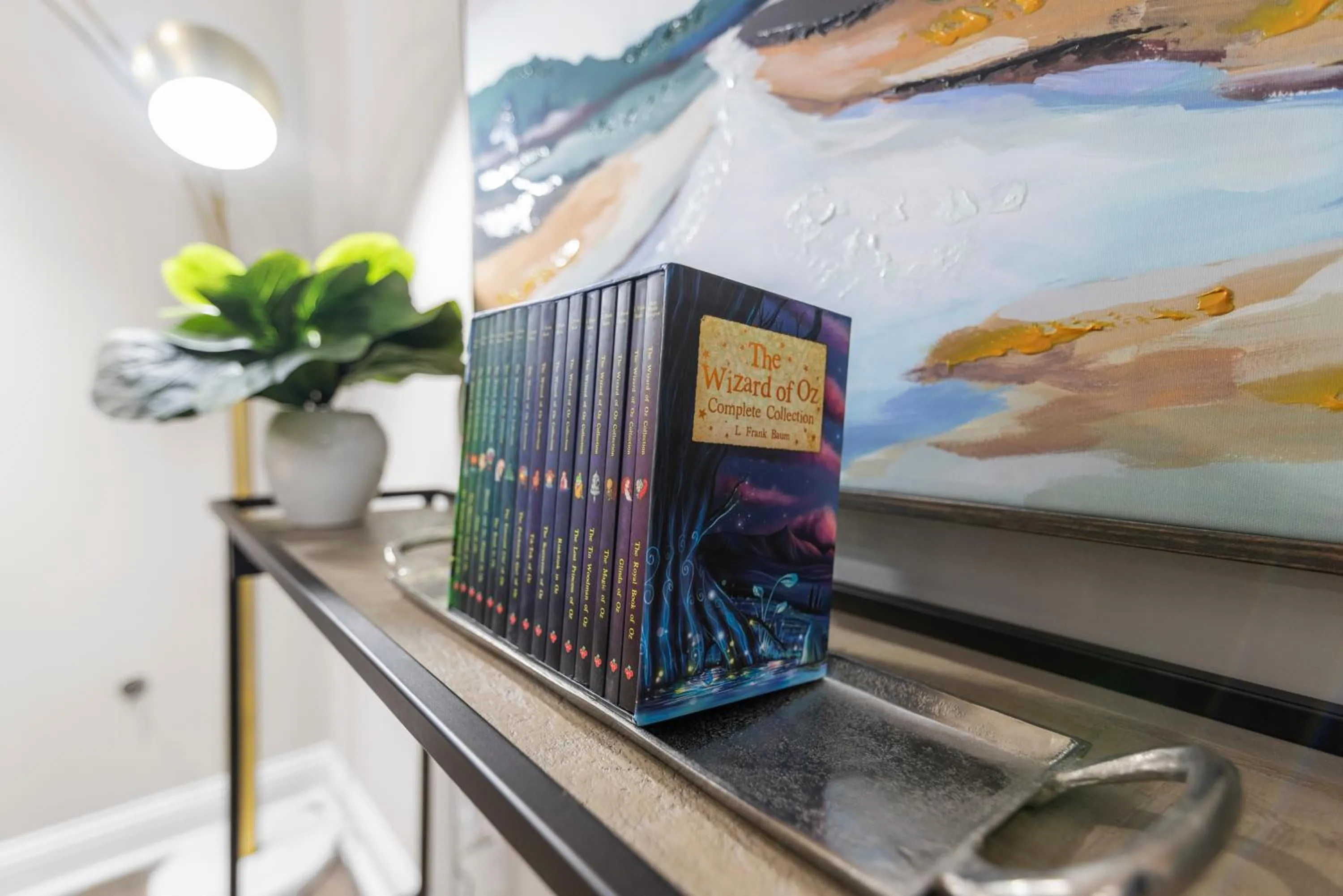 Entertainment in Boho Retreat! Home away from Home! Tv in Each Room