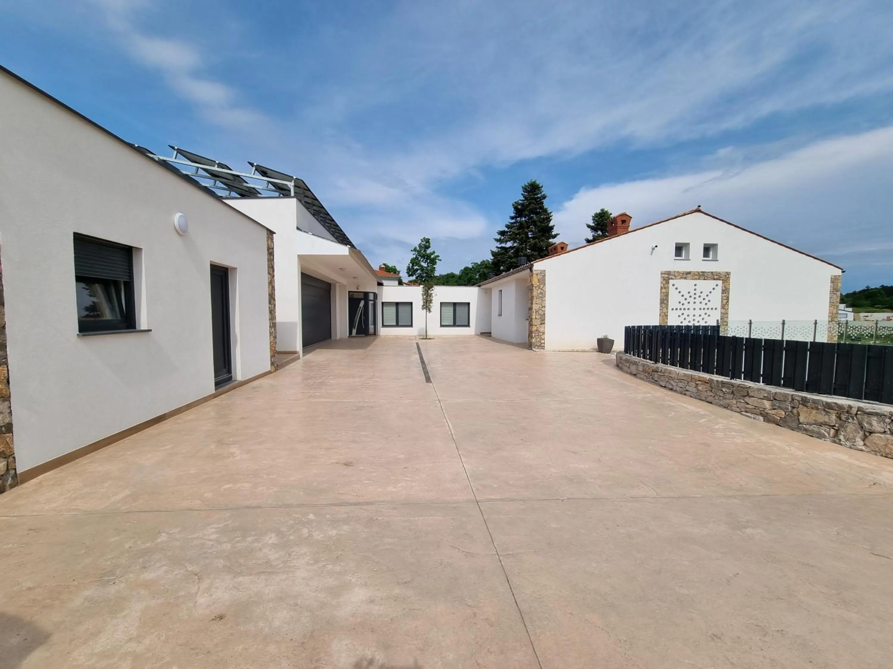 Facade/entrance in Shamarè Resort ****