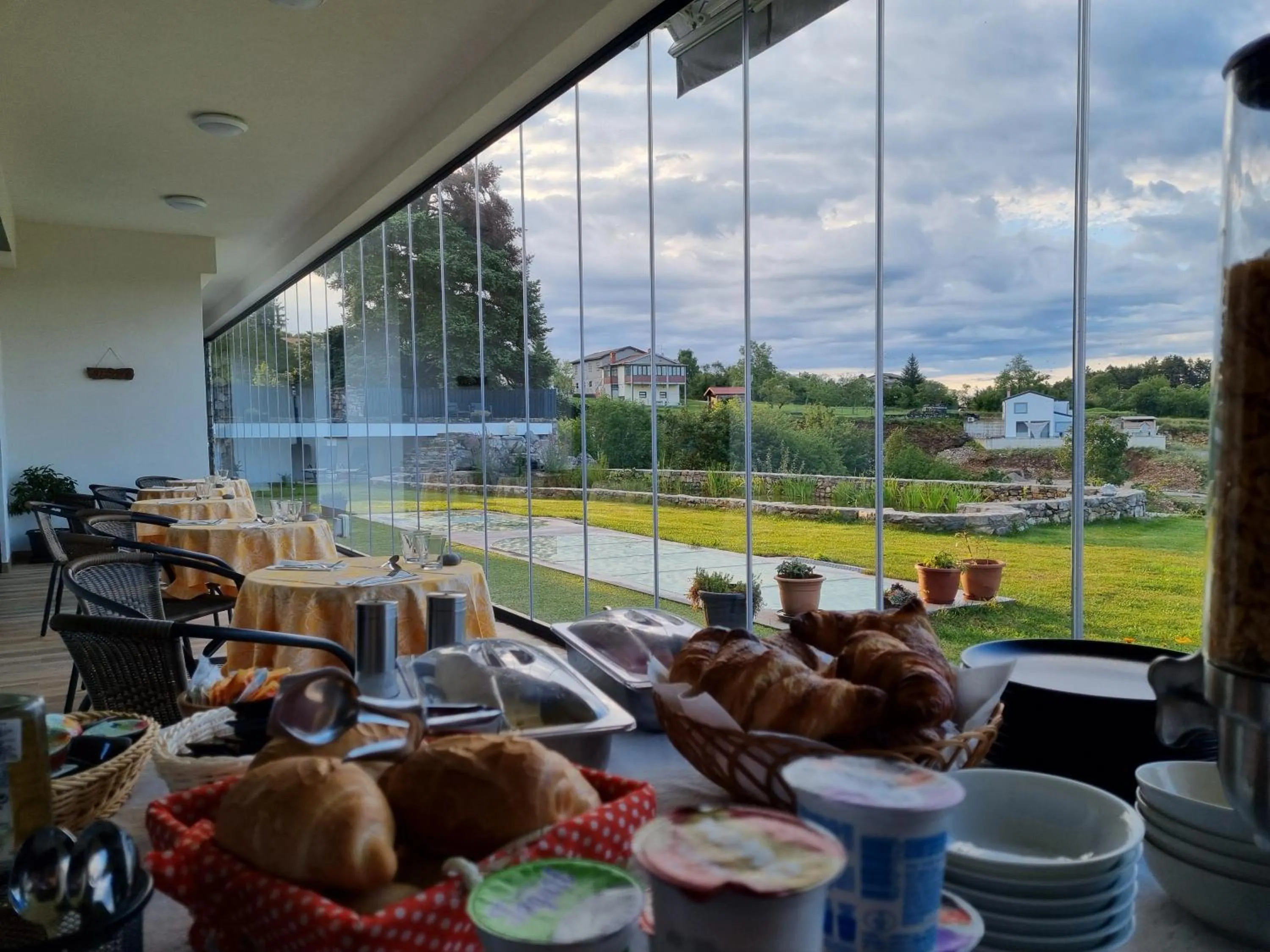 Continental breakfast in Shamarè Resort ****