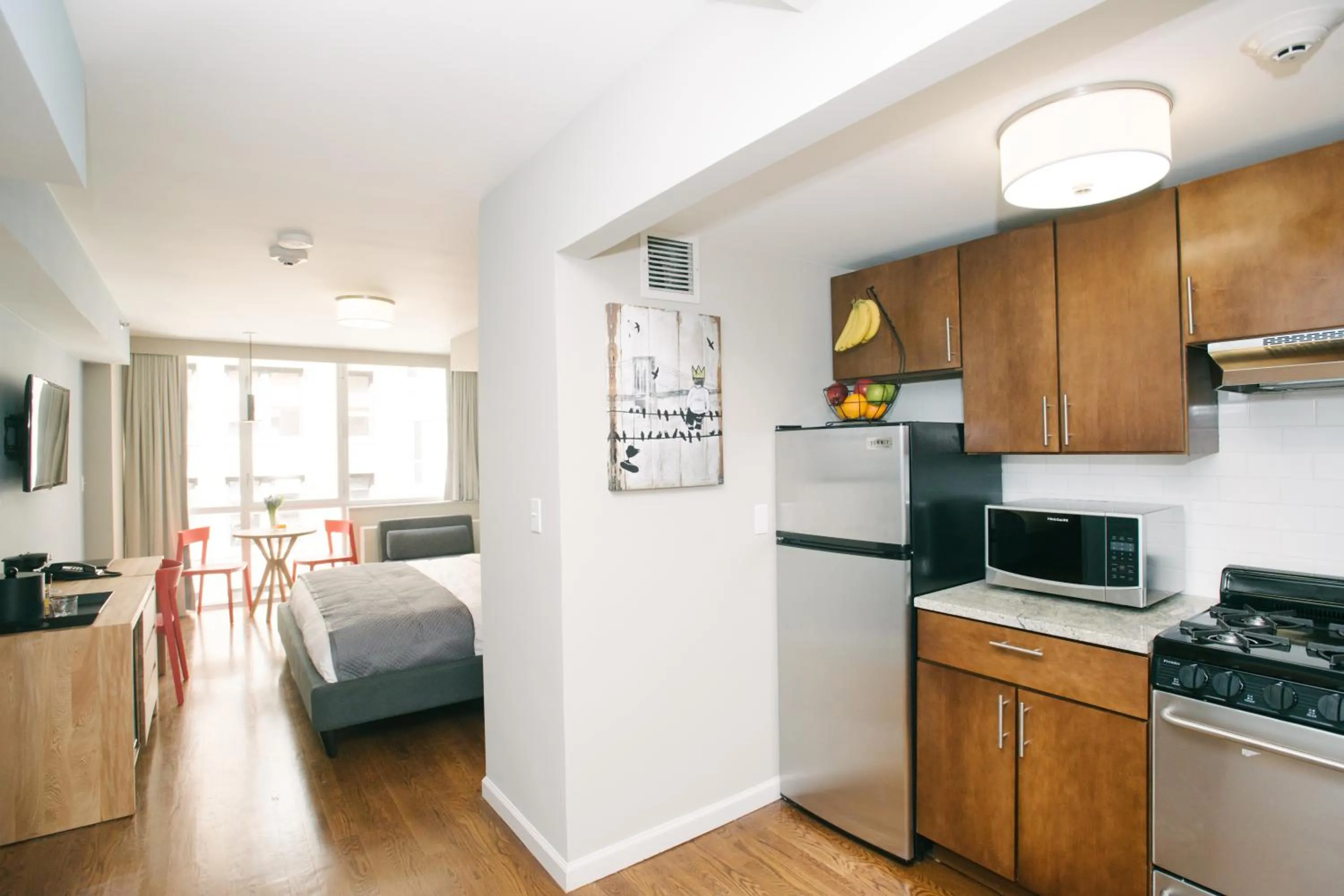 Kitchen or kitchenette, Bed in Hotel 32 32