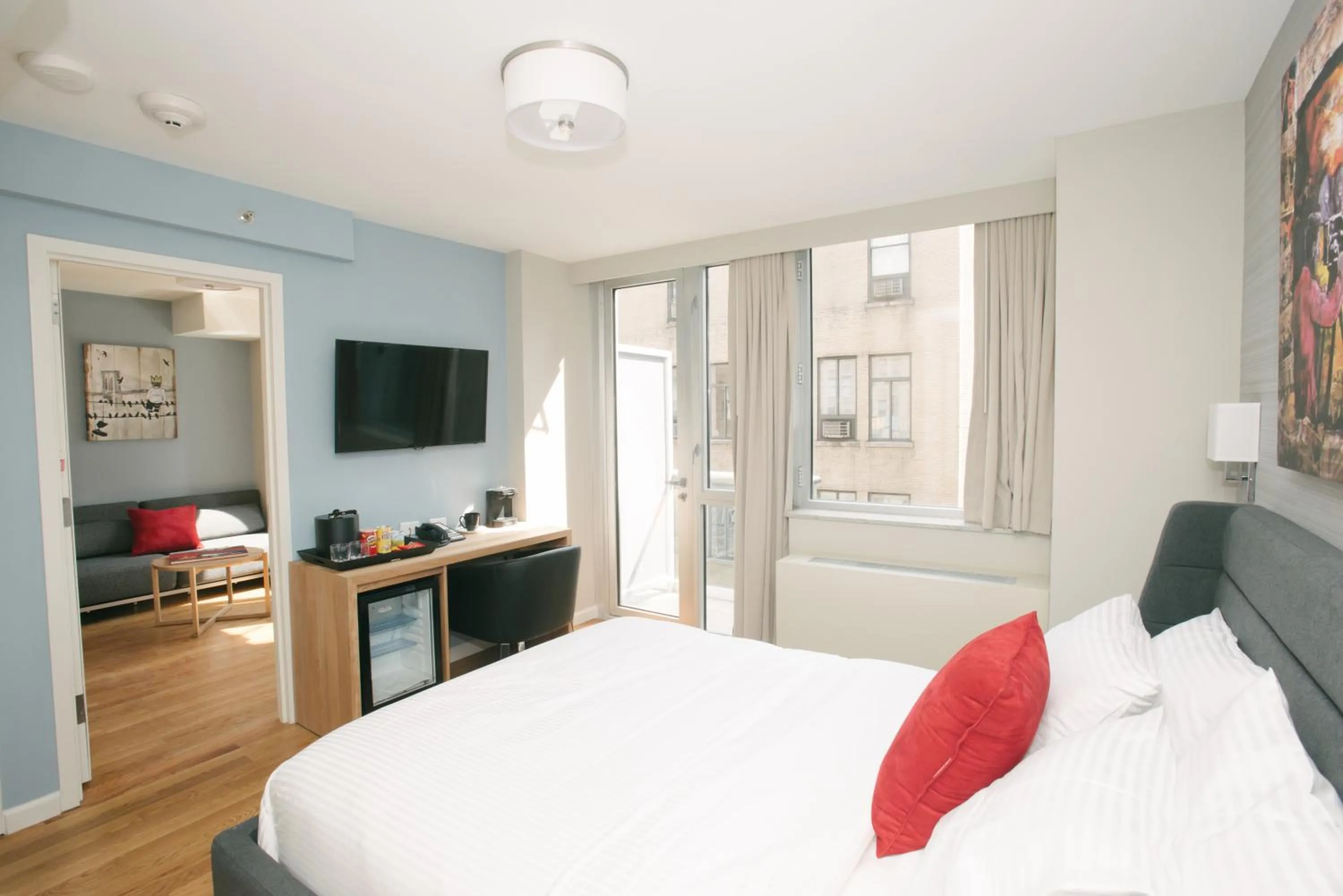 TV and multimedia, Bed in Hotel 32 32