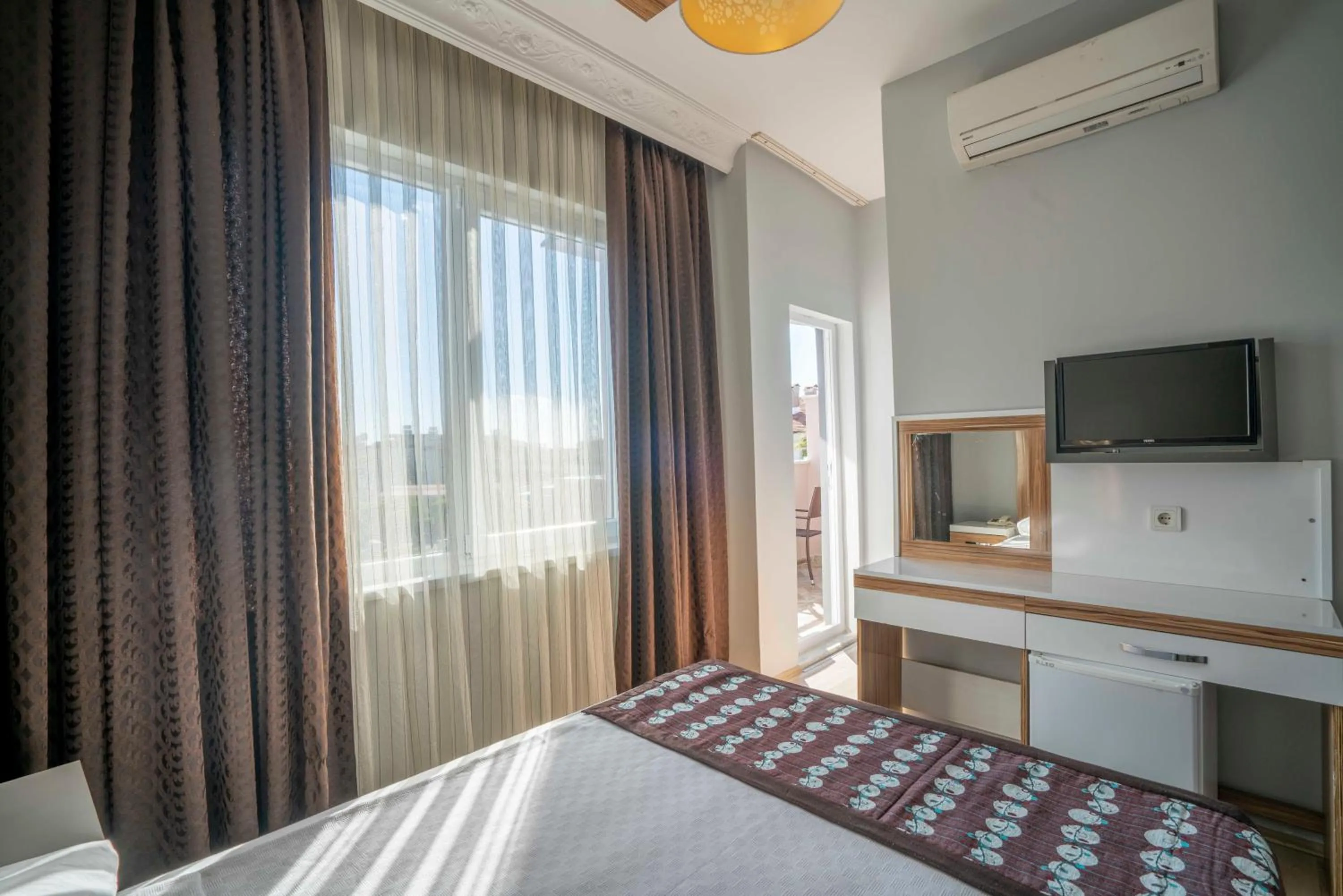 Bed in Aslan Corner Hotel