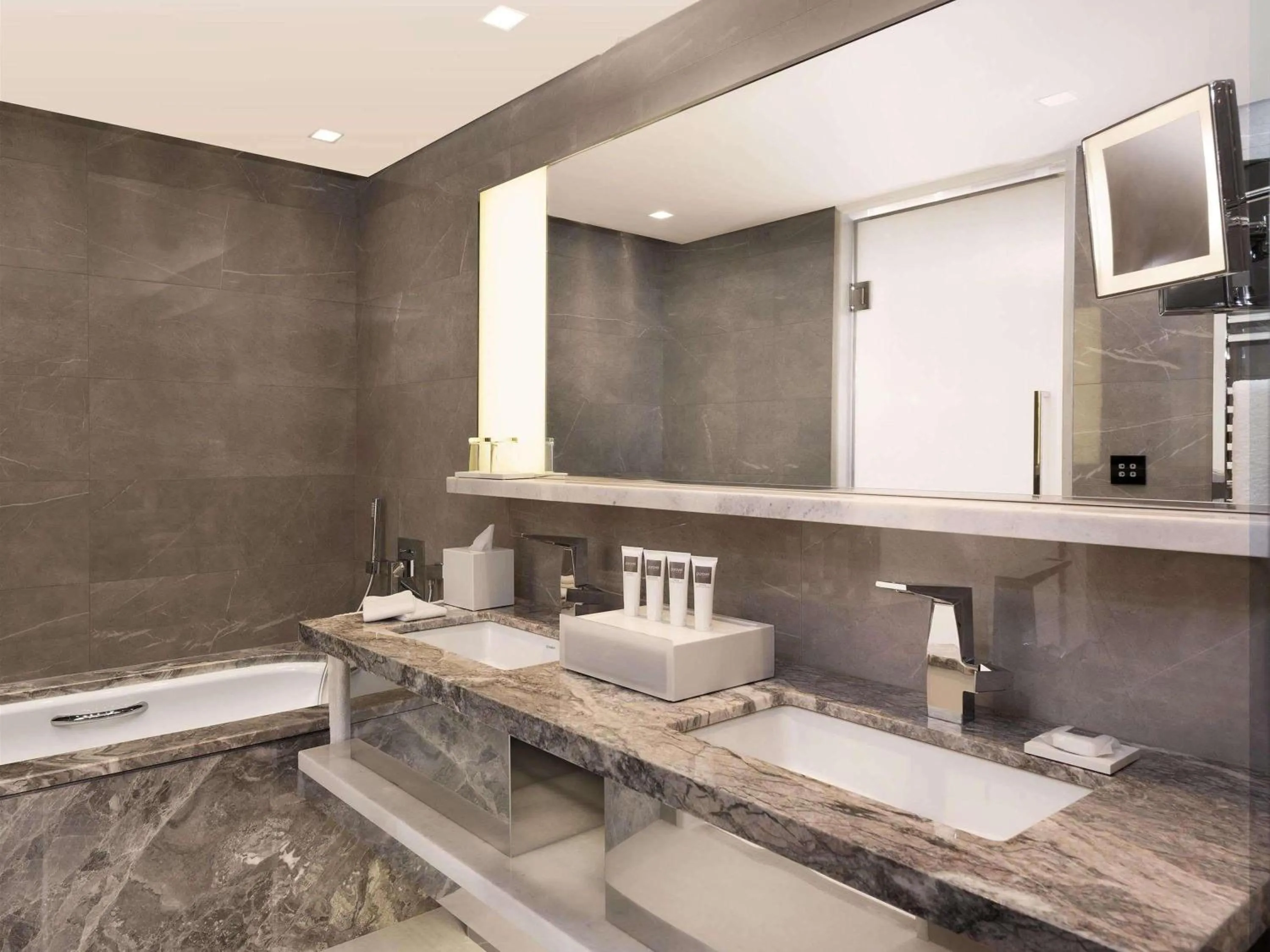 Bathroom in Swissotel The Bosphorus Istanbul