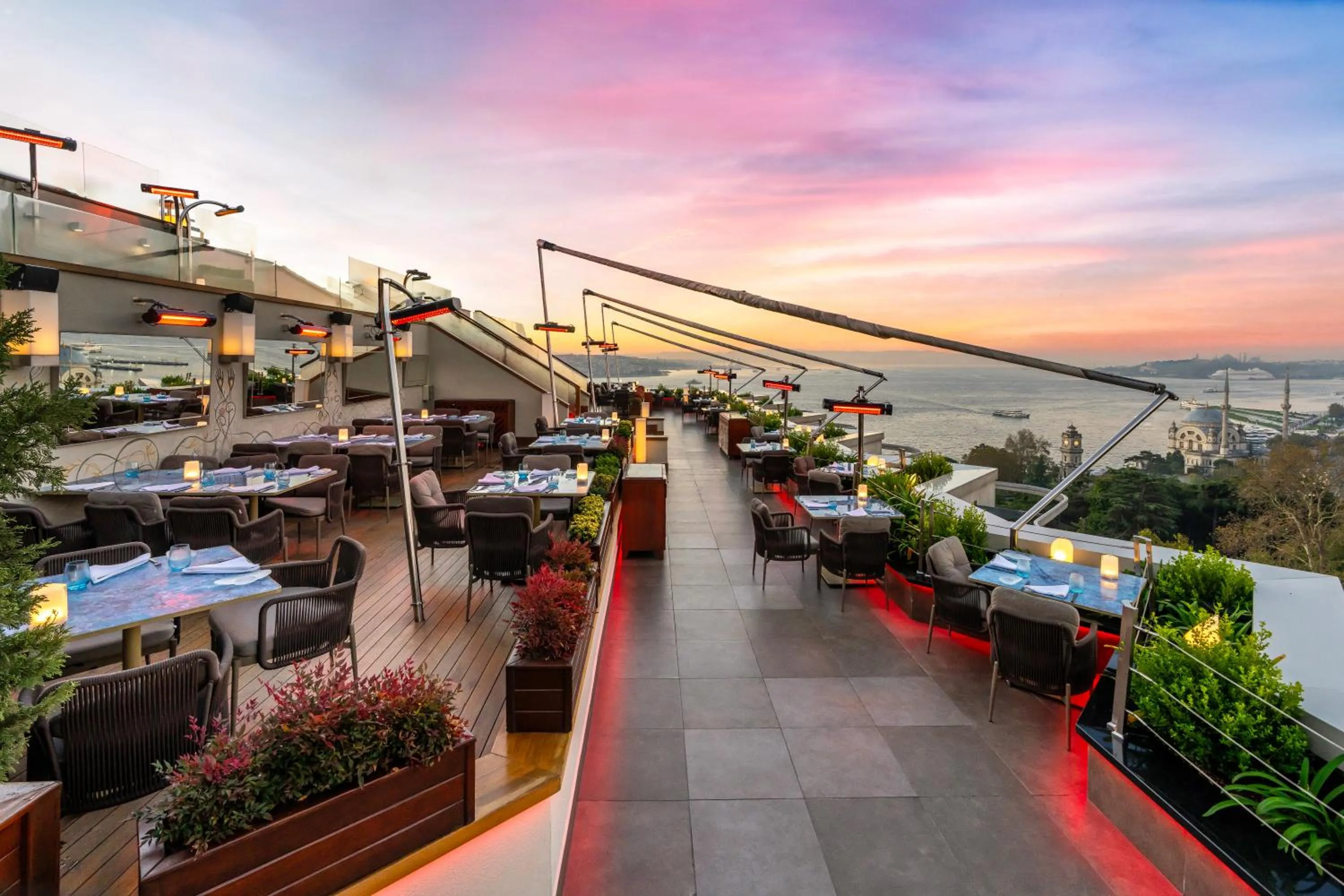 Restaurant/places to eat in Swissotel The Bosphorus Istanbul