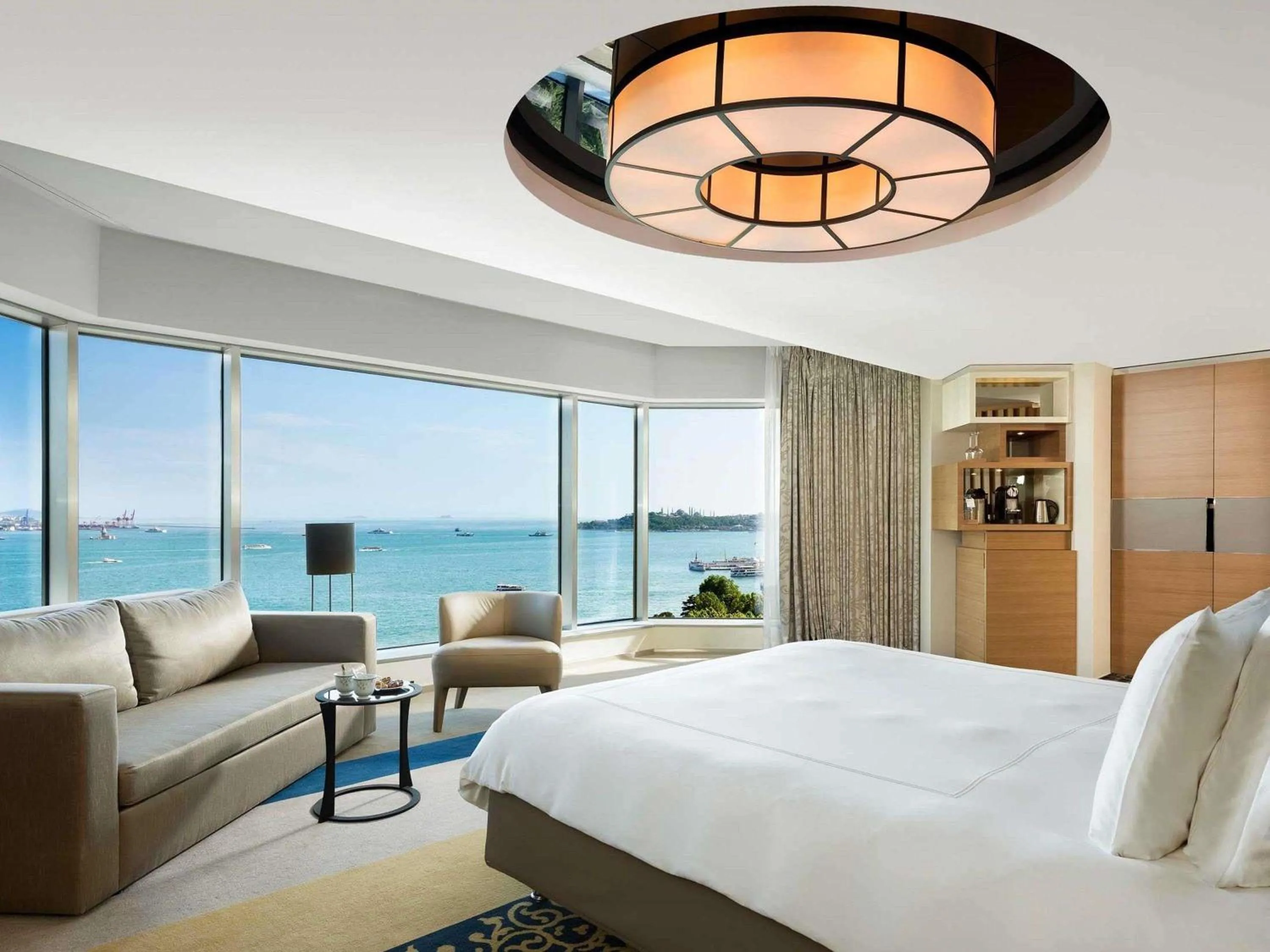 Bedroom, Bed in Swissotel The Bosphorus Istanbul