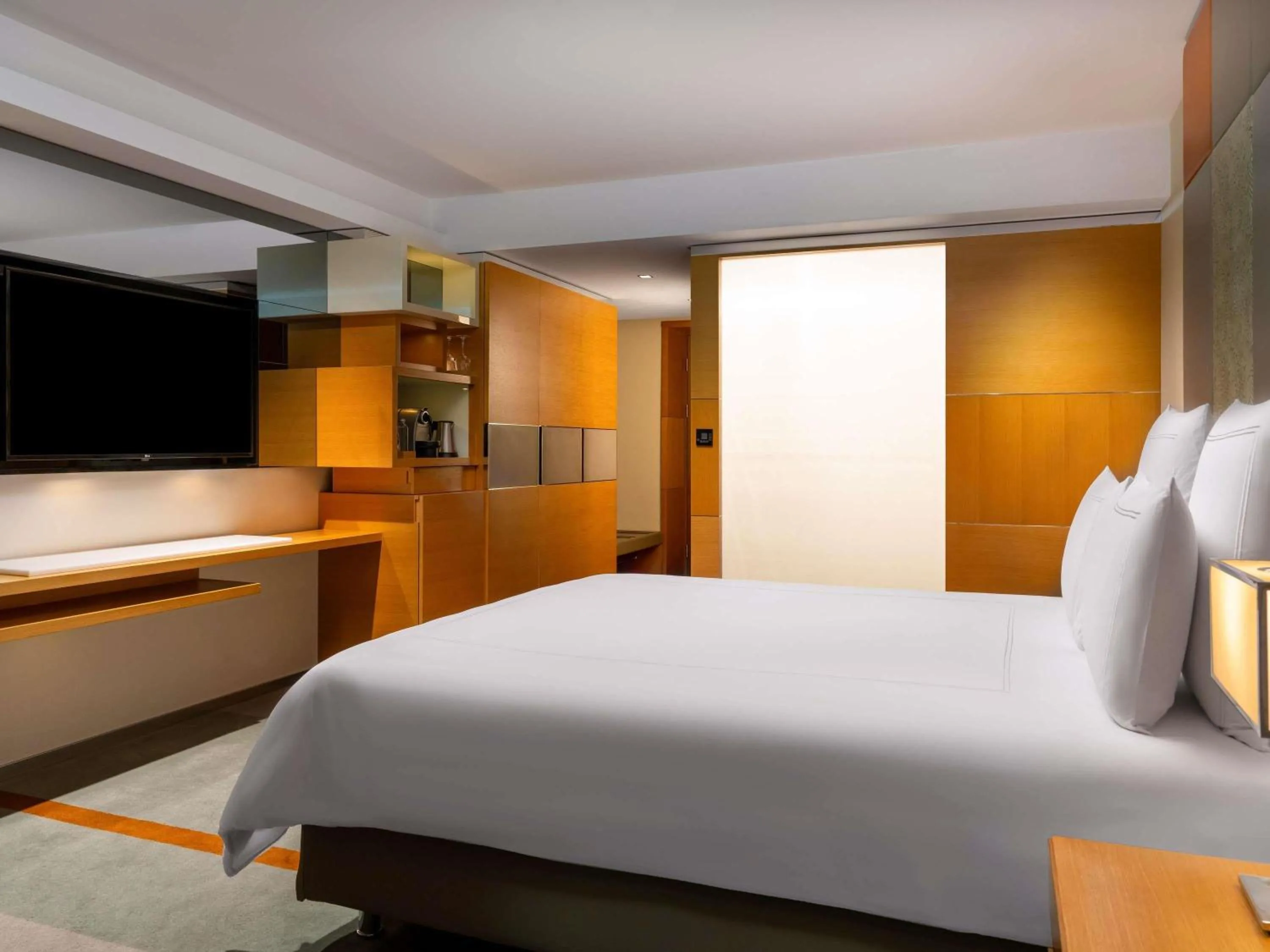 Bedroom, Bed in Swissotel The Bosphorus Istanbul