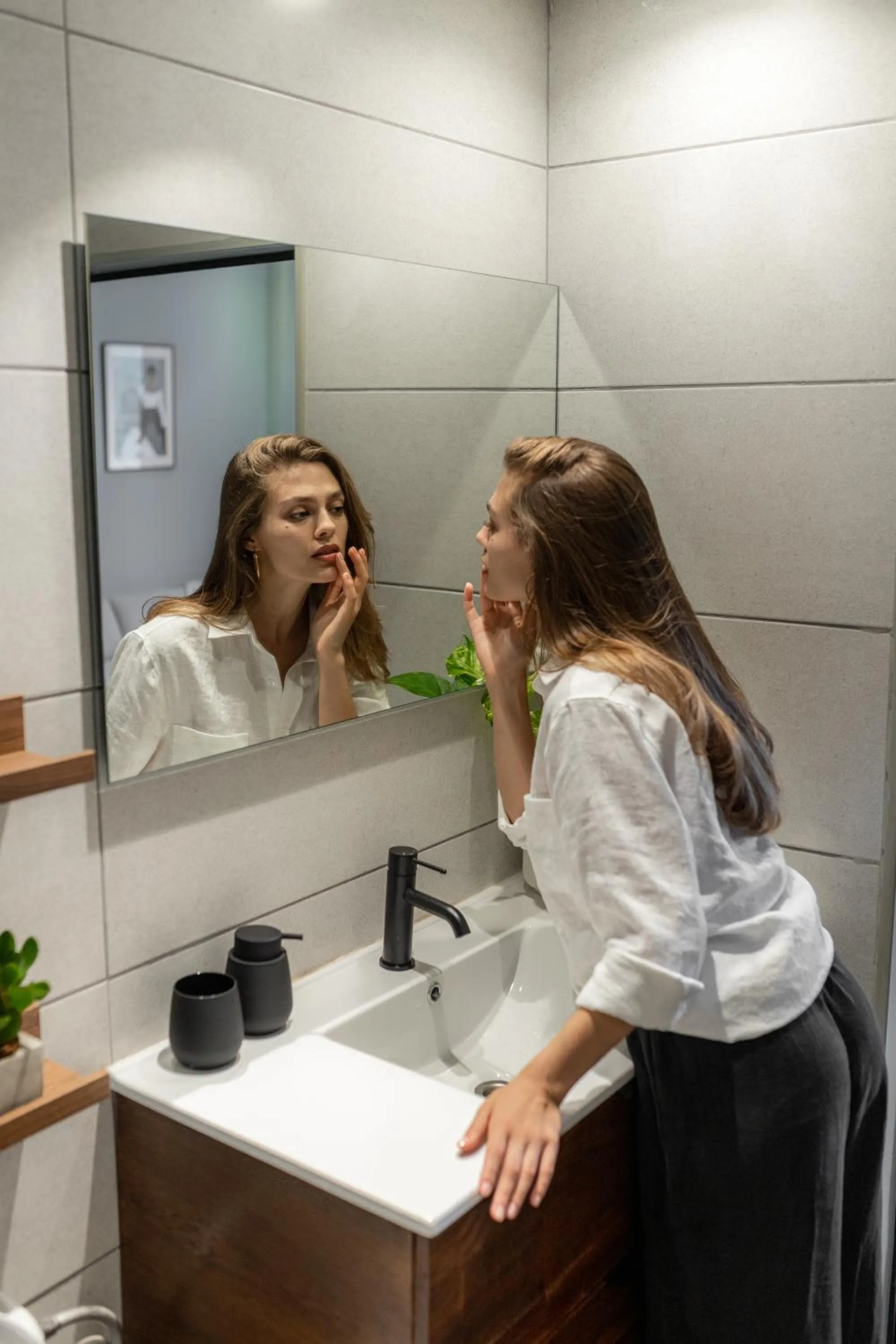 Bathroom in DeBlox living - Alhambra Apartments