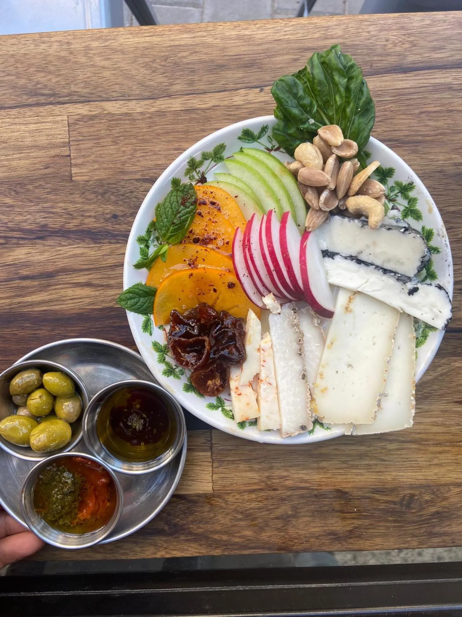 Breakfast in DeBlox living - Alhambra Apartments