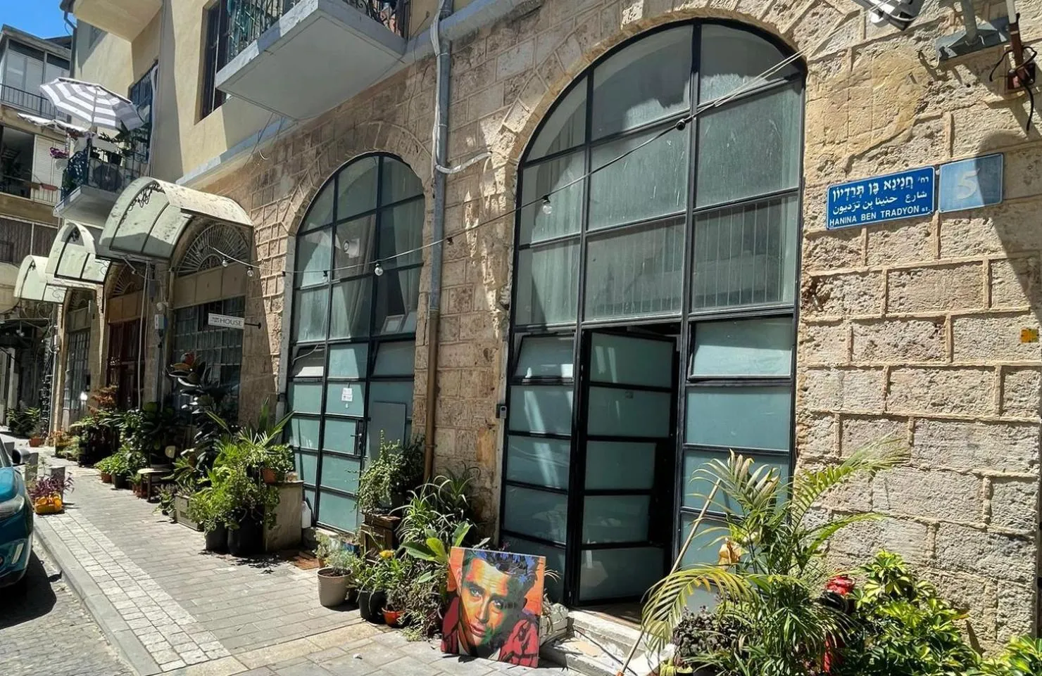 Property building in DeBlox living - Alhambra Apartments