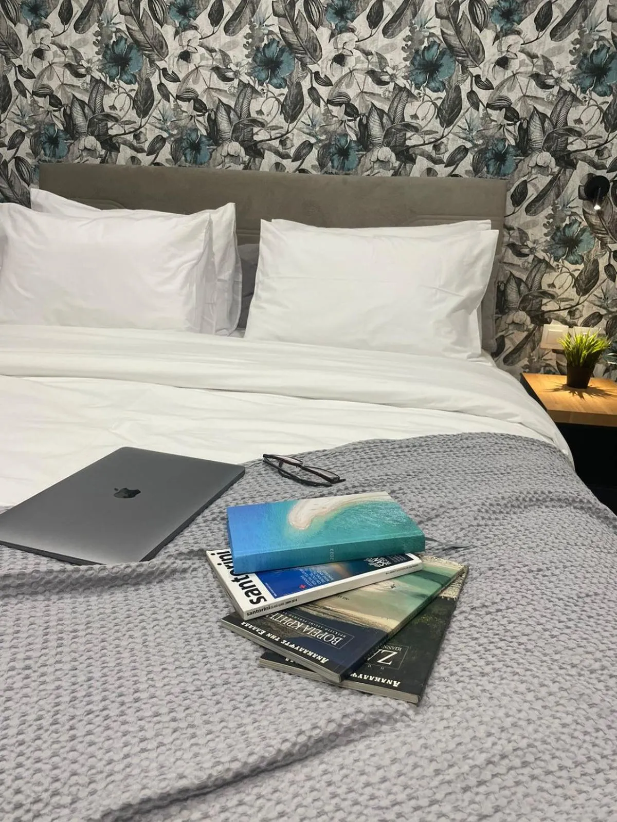 Bedroom, Bed in Raise Averof Serviced Apartments