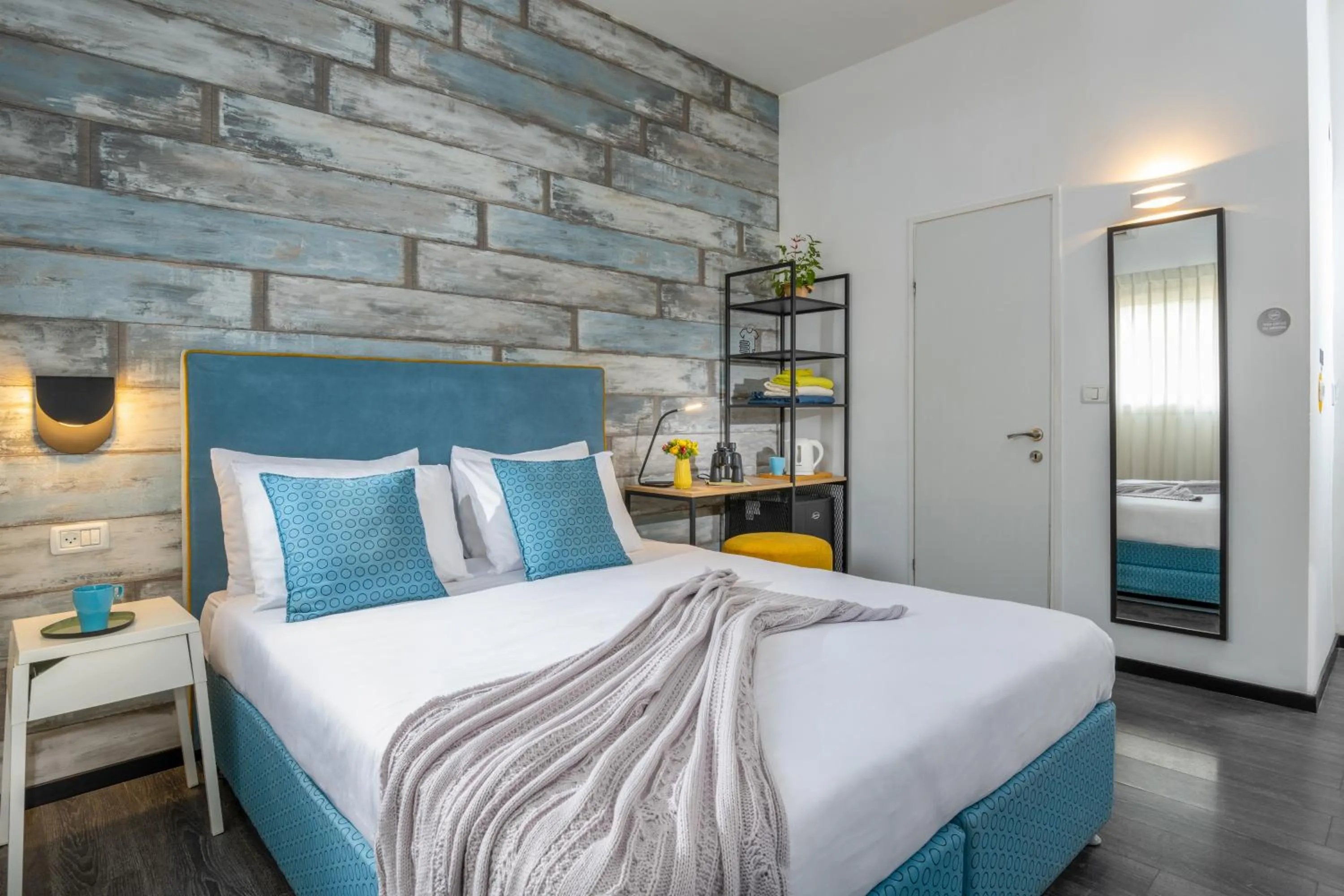 Photo of the whole room, Bed in Metulla Travel Hotel