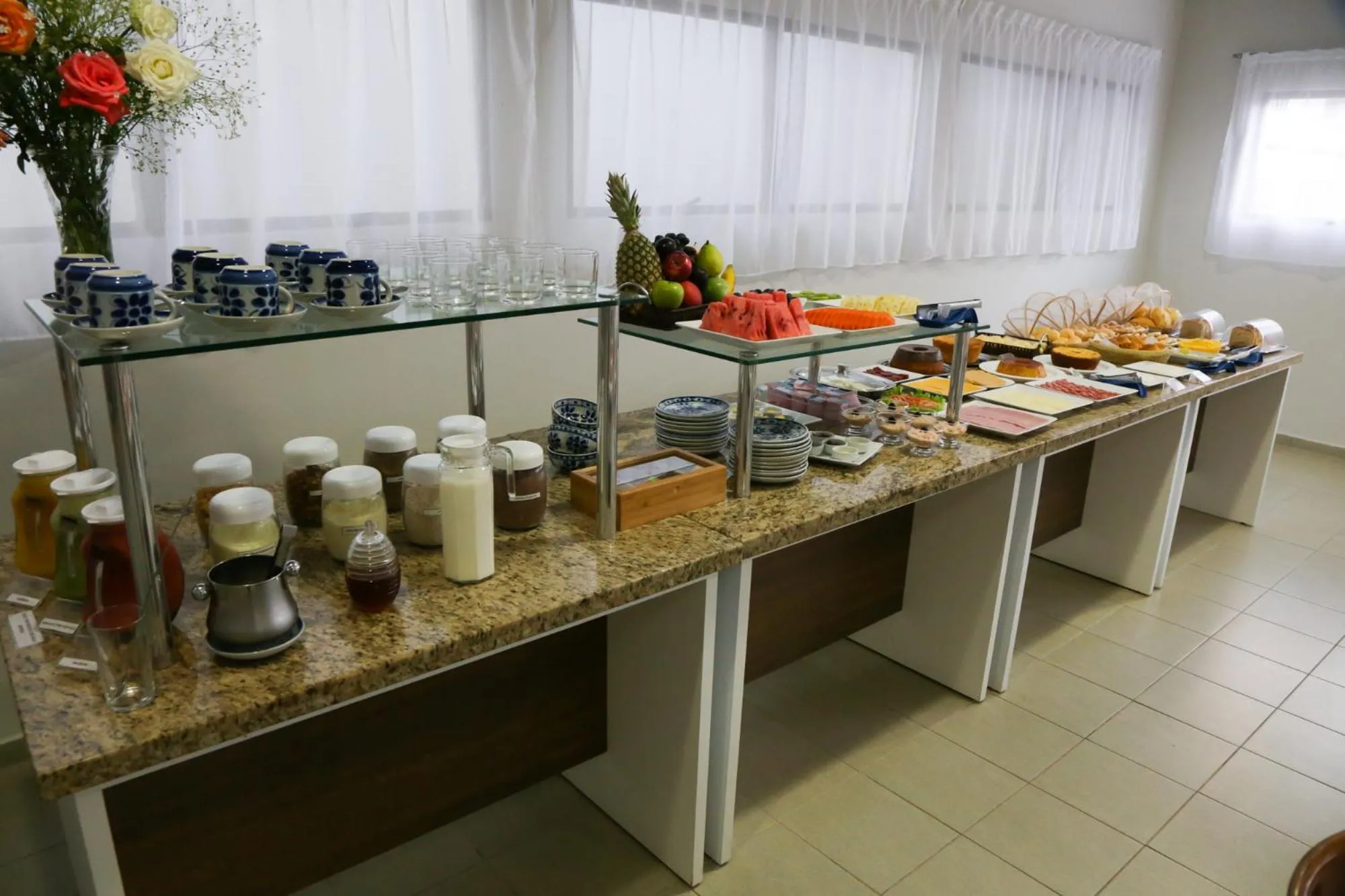 Breakfast in Hotel Porto do Sol