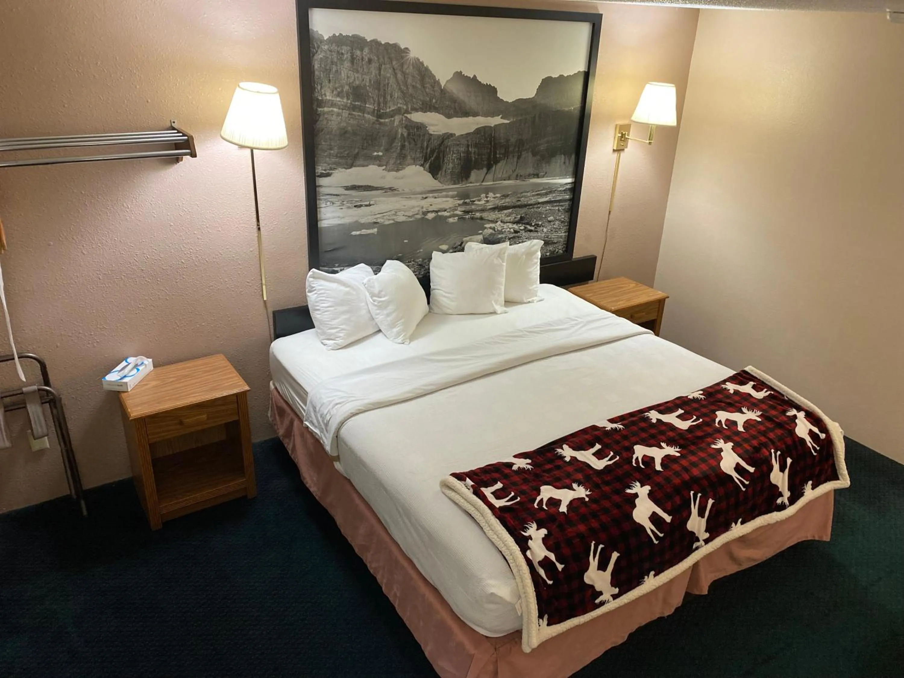 Bed in Glendive Lodge
