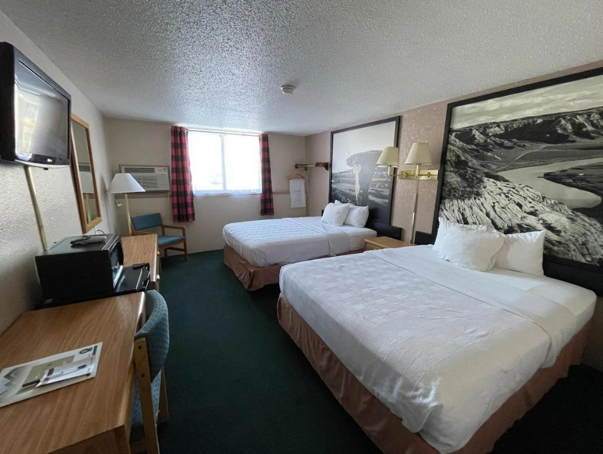 Bed in Glendive Lodge