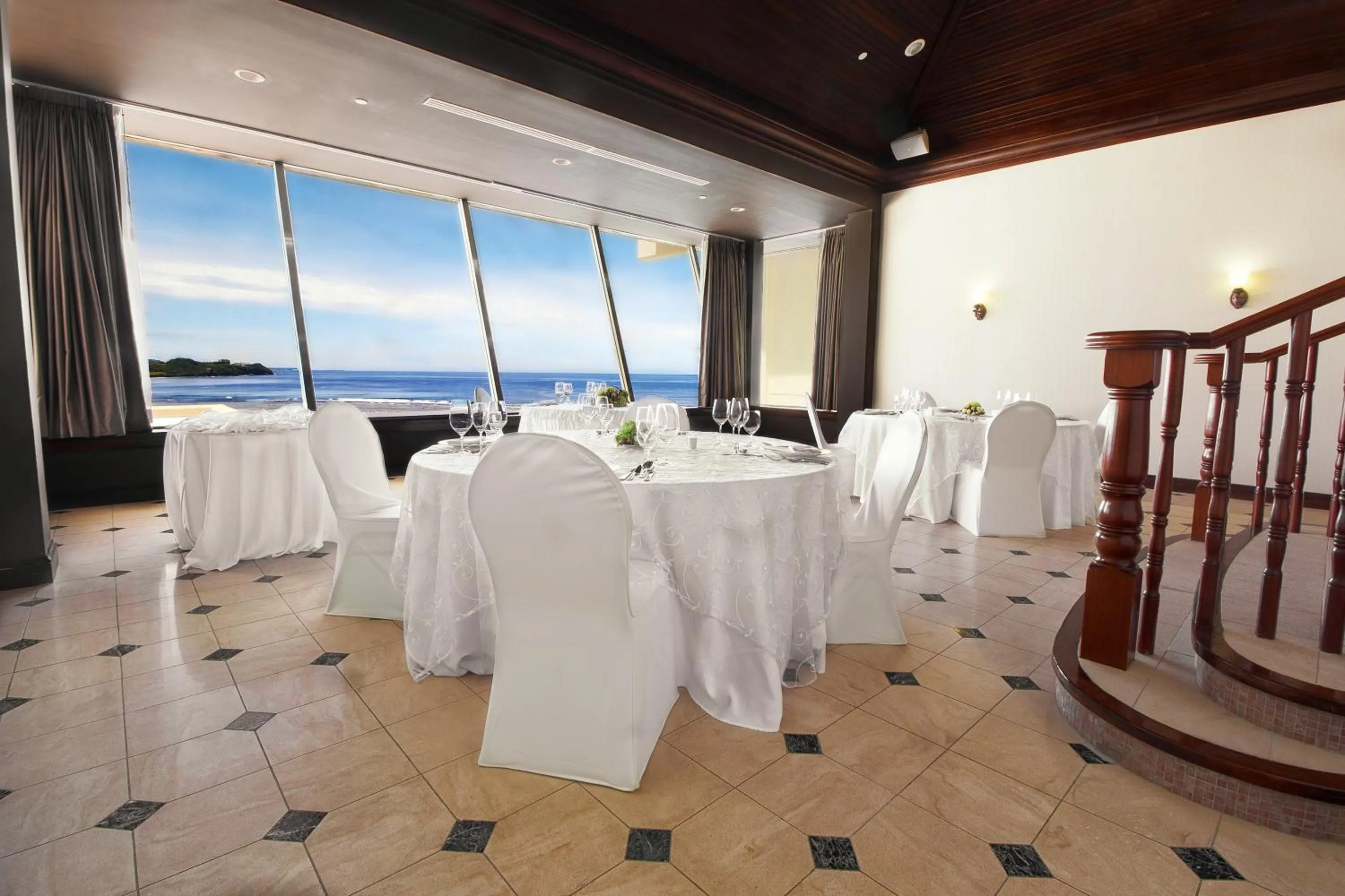 Restaurant/places to eat in Lotte Hotel Guam