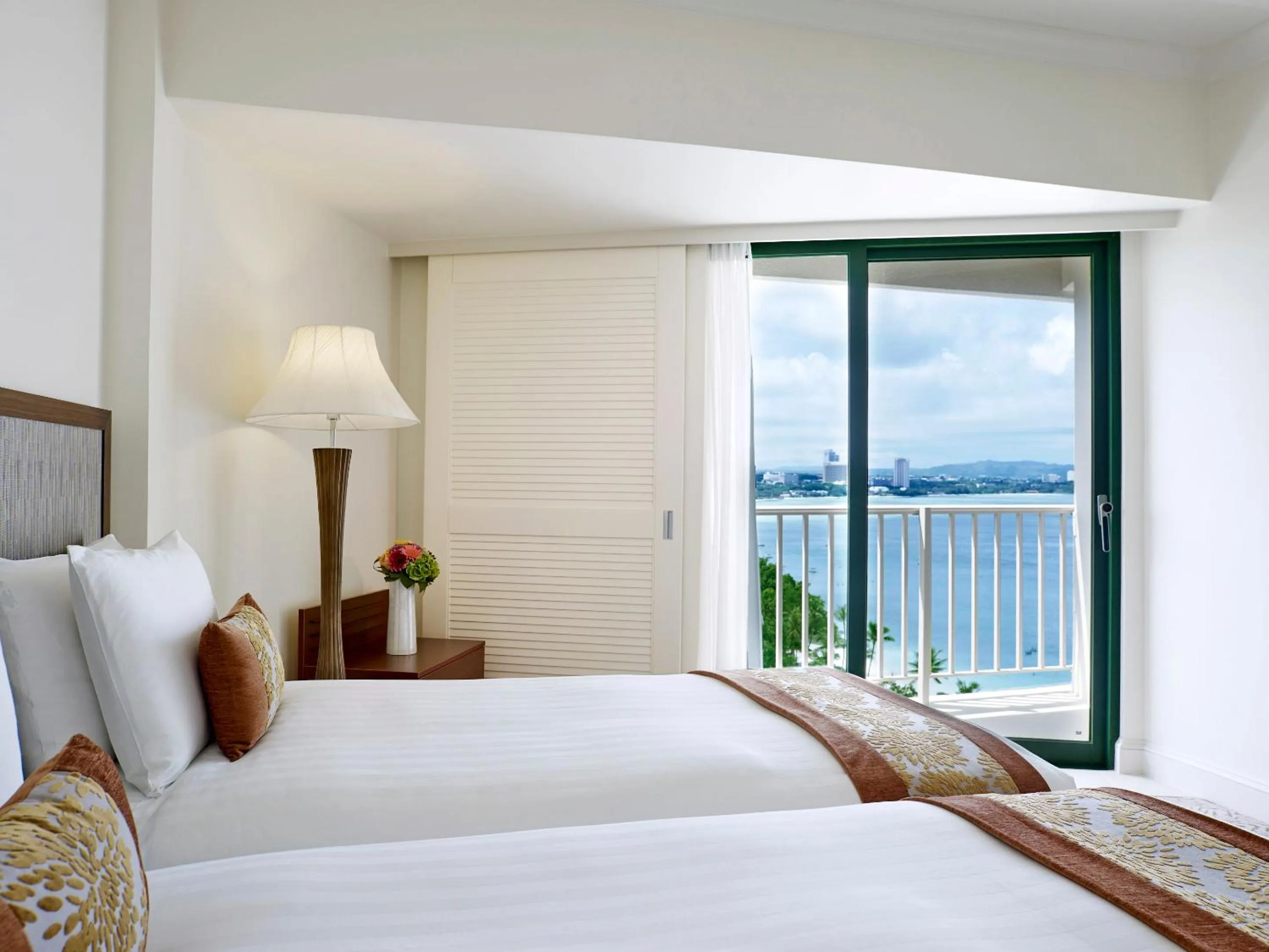 Bed in Lotte Hotel Guam