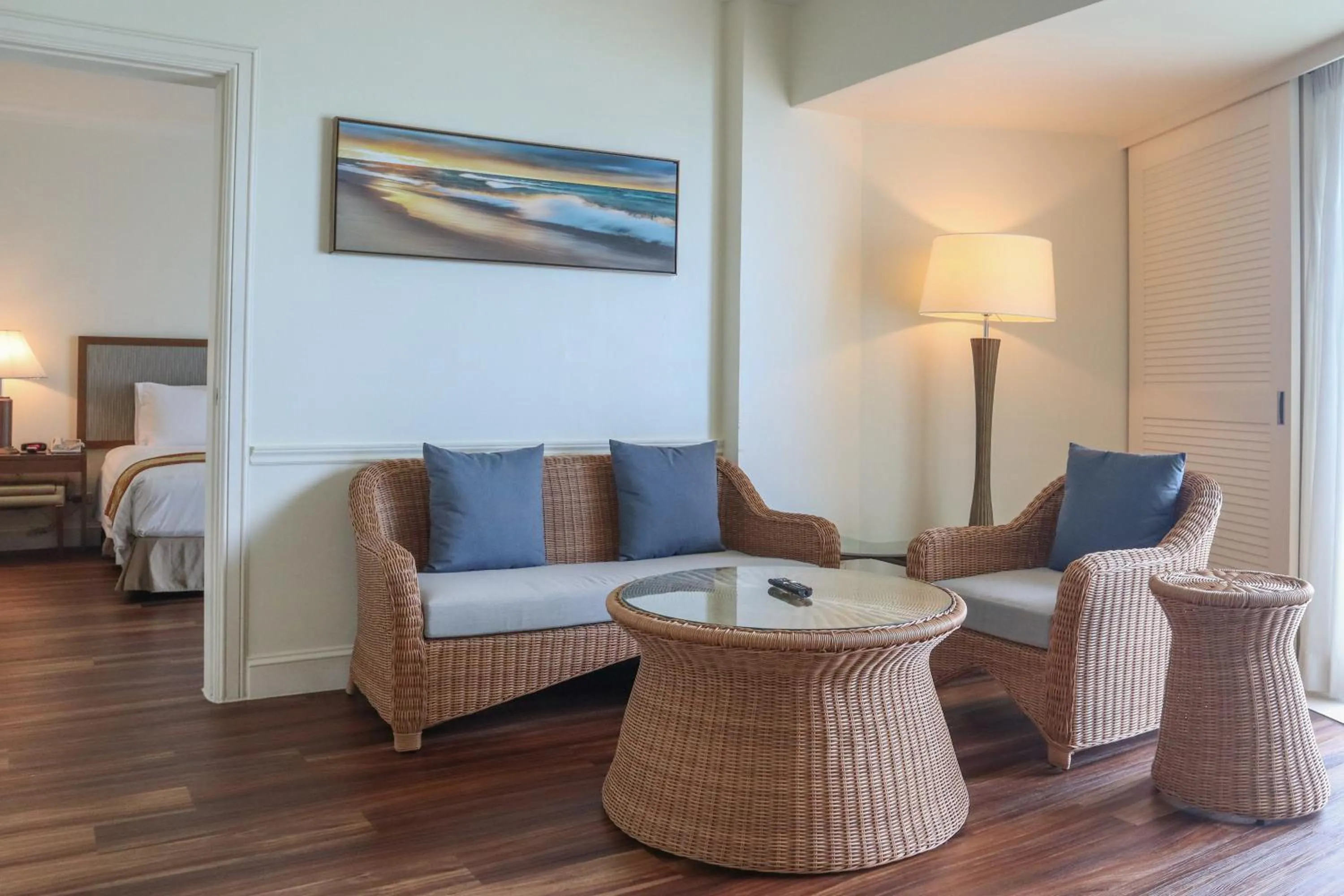 Living room in Lotte Hotel Guam