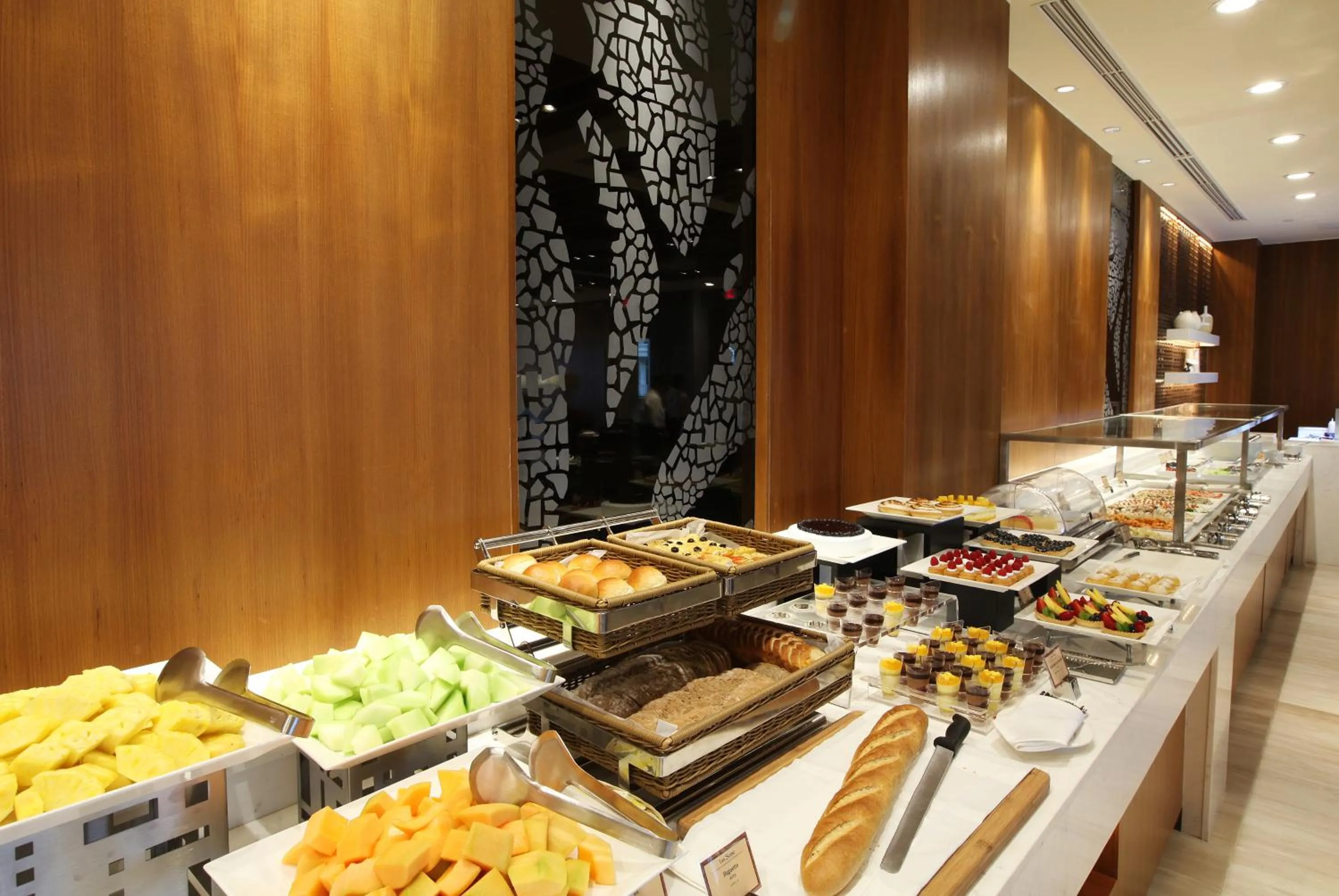 Restaurant/places to eat in Lotte Hotel Guam