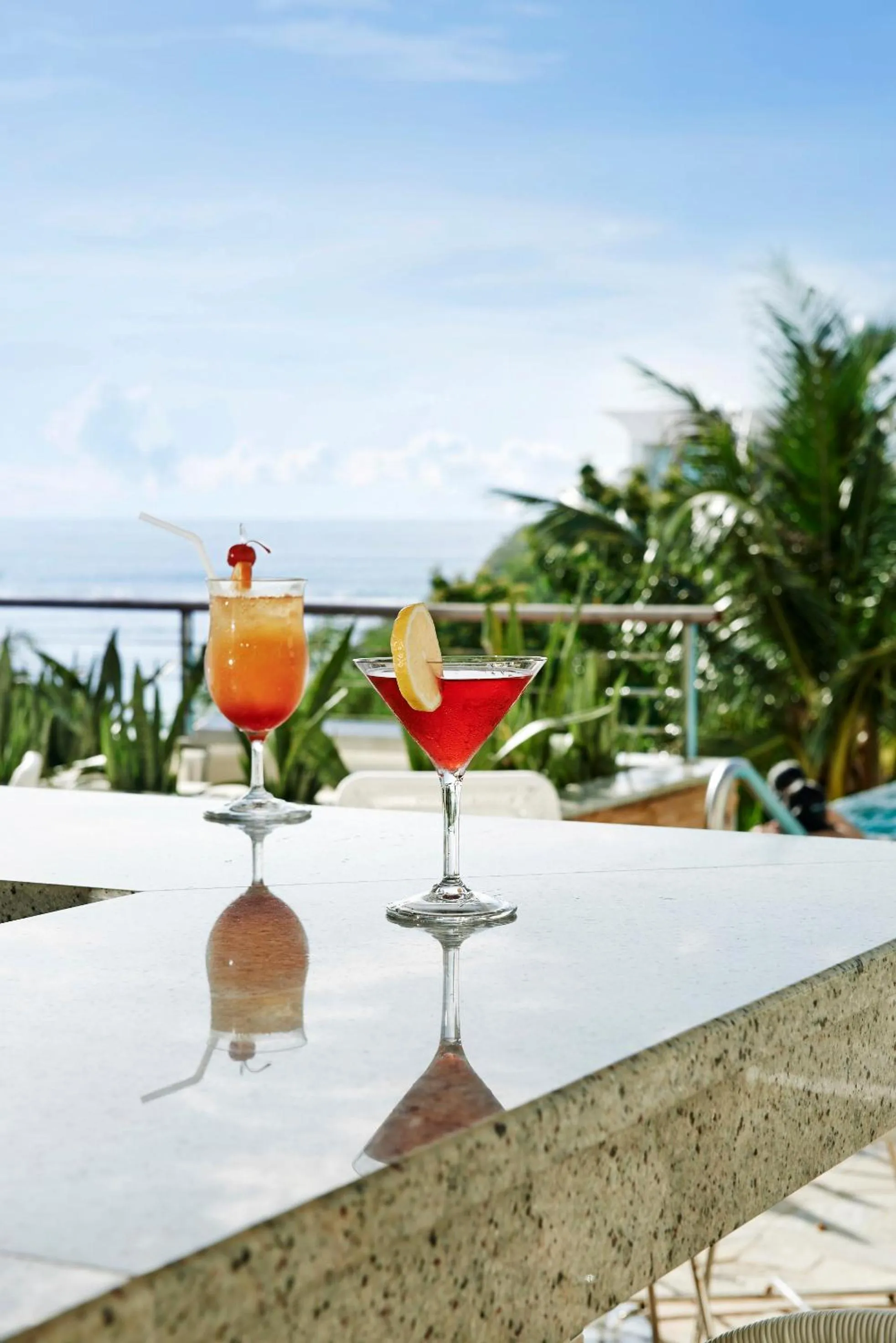 Lounge or bar in Lotte Hotel Guam