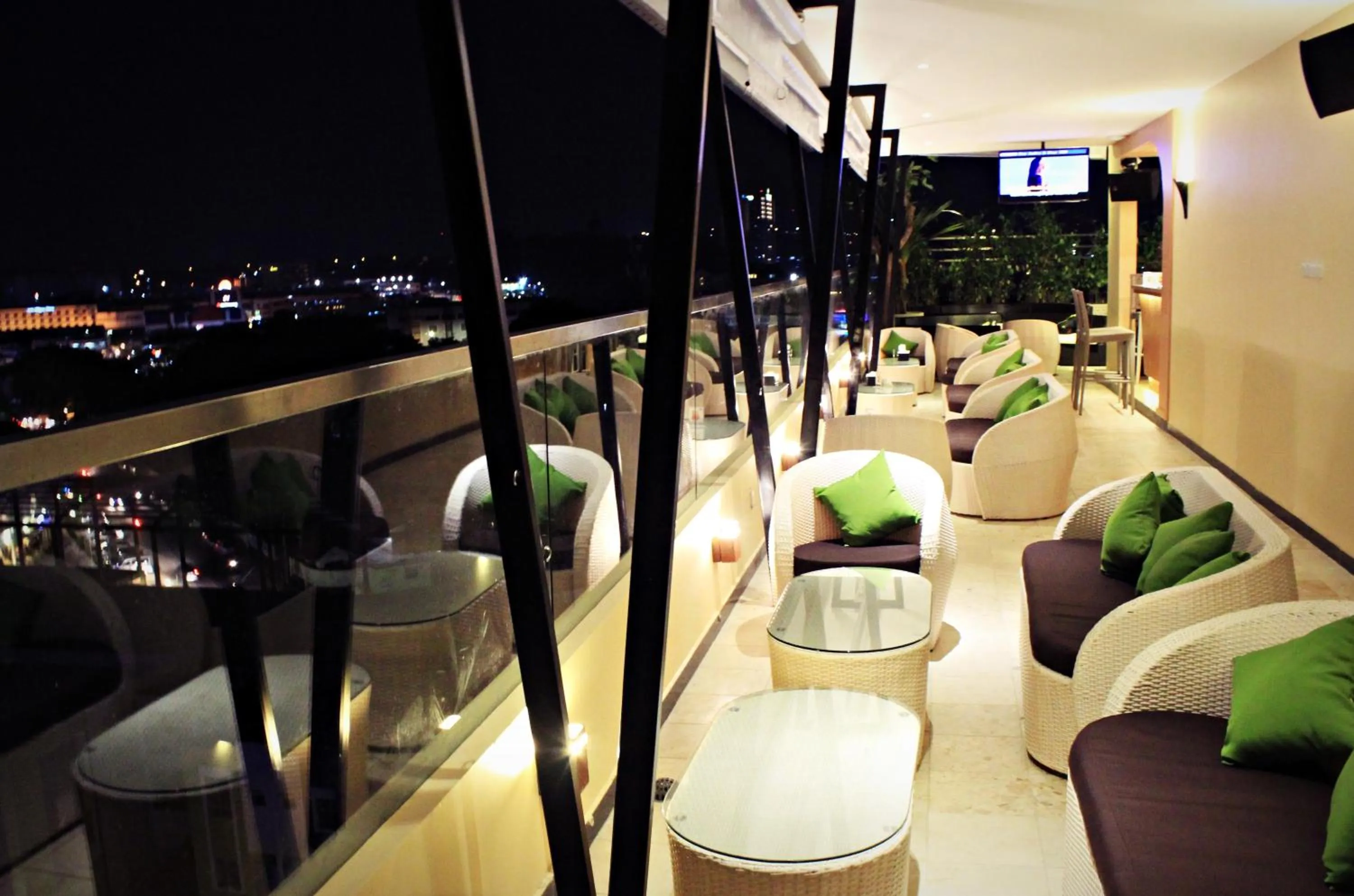 Lounge or bar in Biz Hotel Batam
