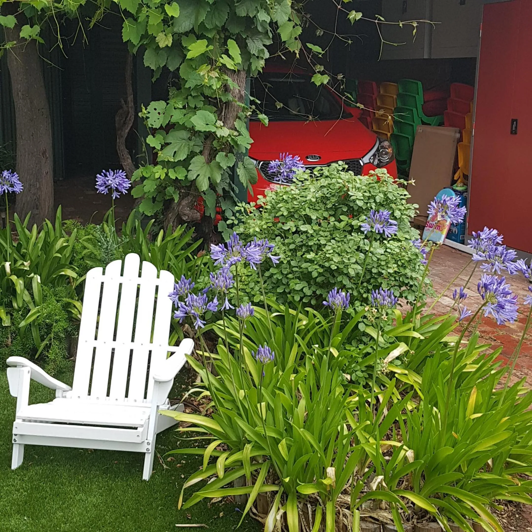 Property building in Water Bay Villa Bed & Breakfast