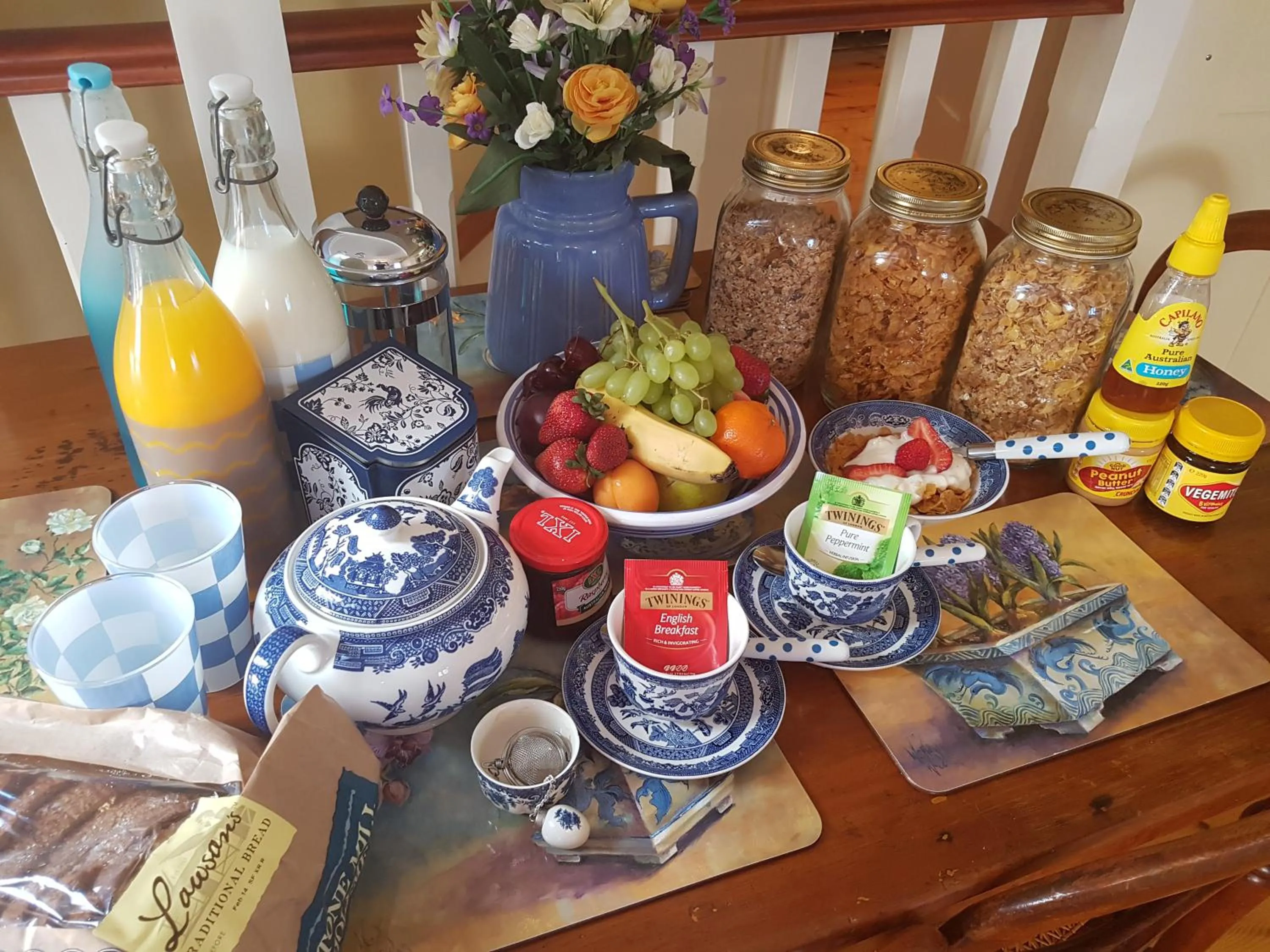 Breakfast in Water Bay Villa Bed & Breakfast