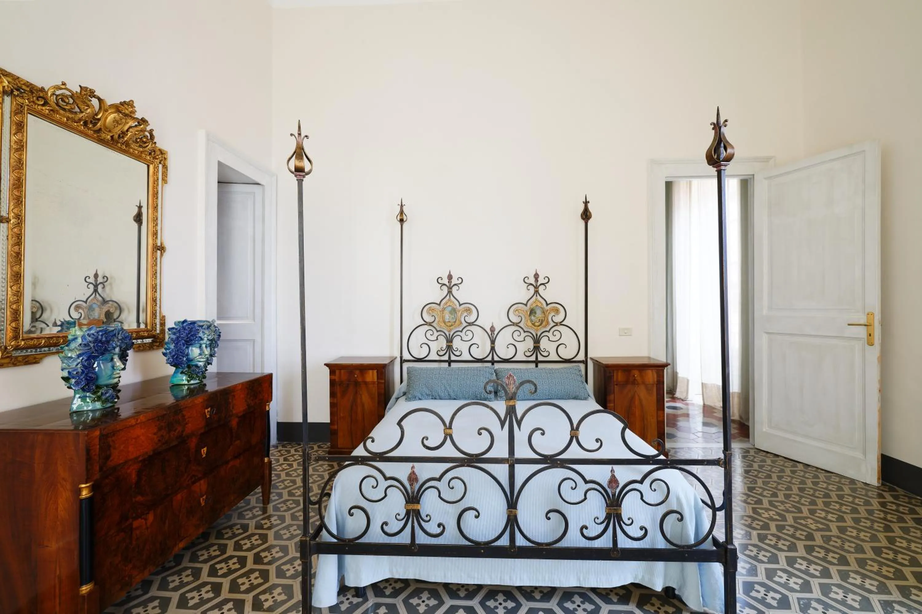 Bed in Maison Canopée