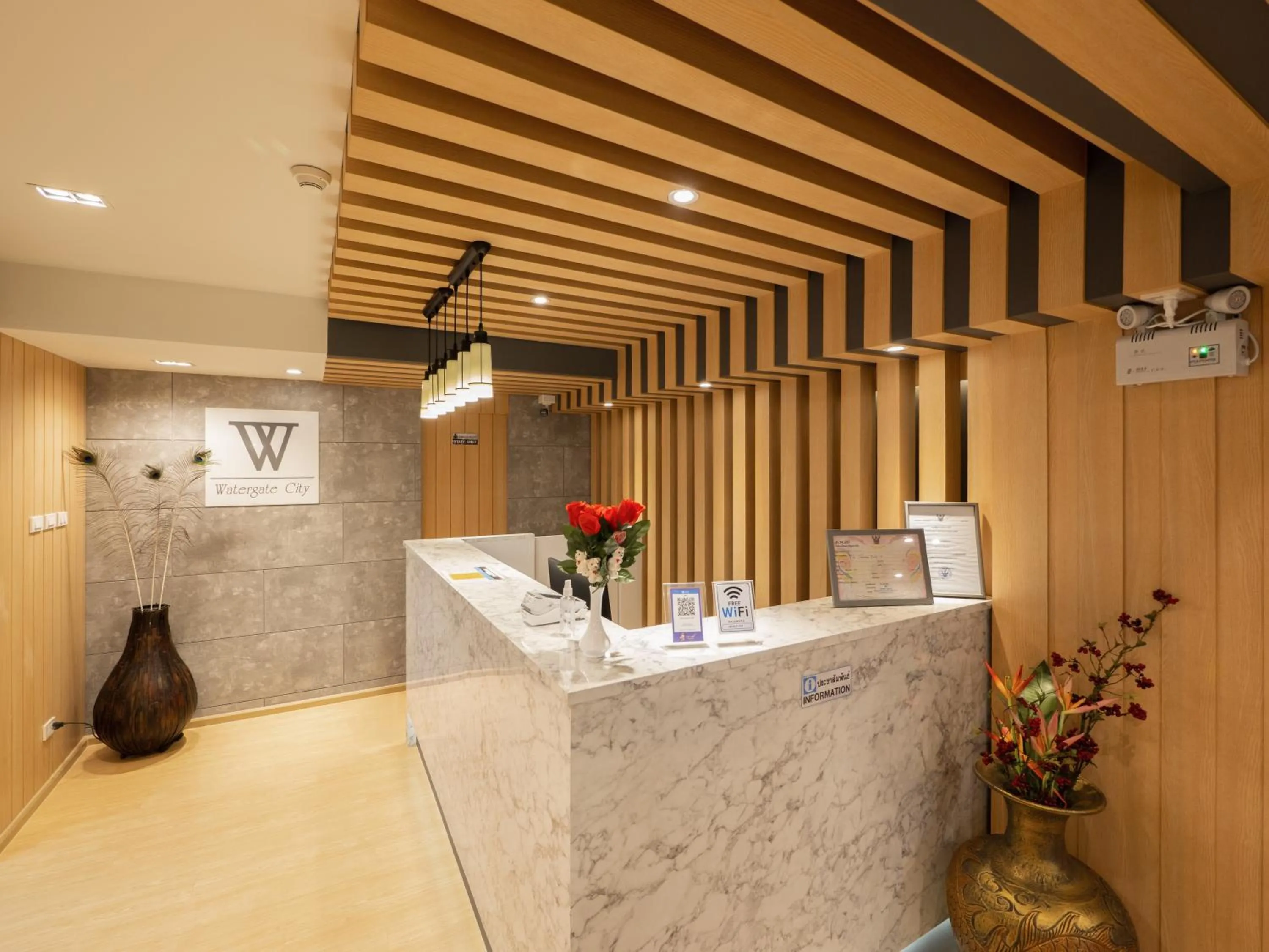 Lobby or reception in Watergate City