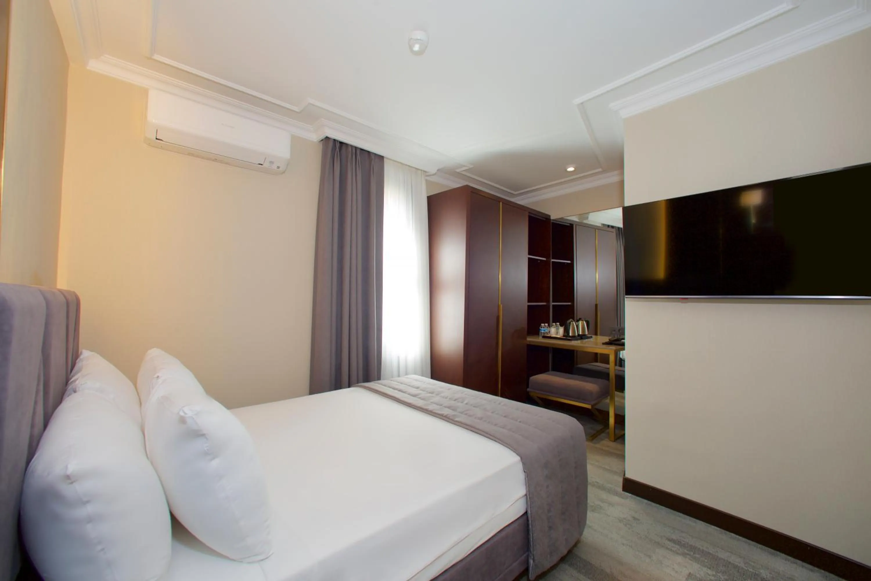 Bedroom, Bed in Yusufpasa Konagi - Special Class