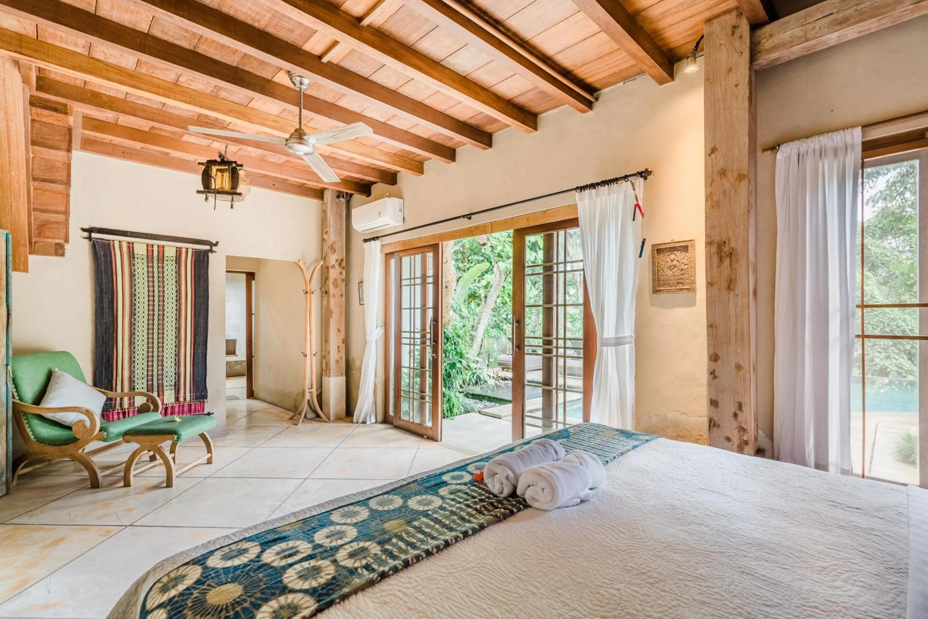 Bed in Aalaya Villa by Betterplace