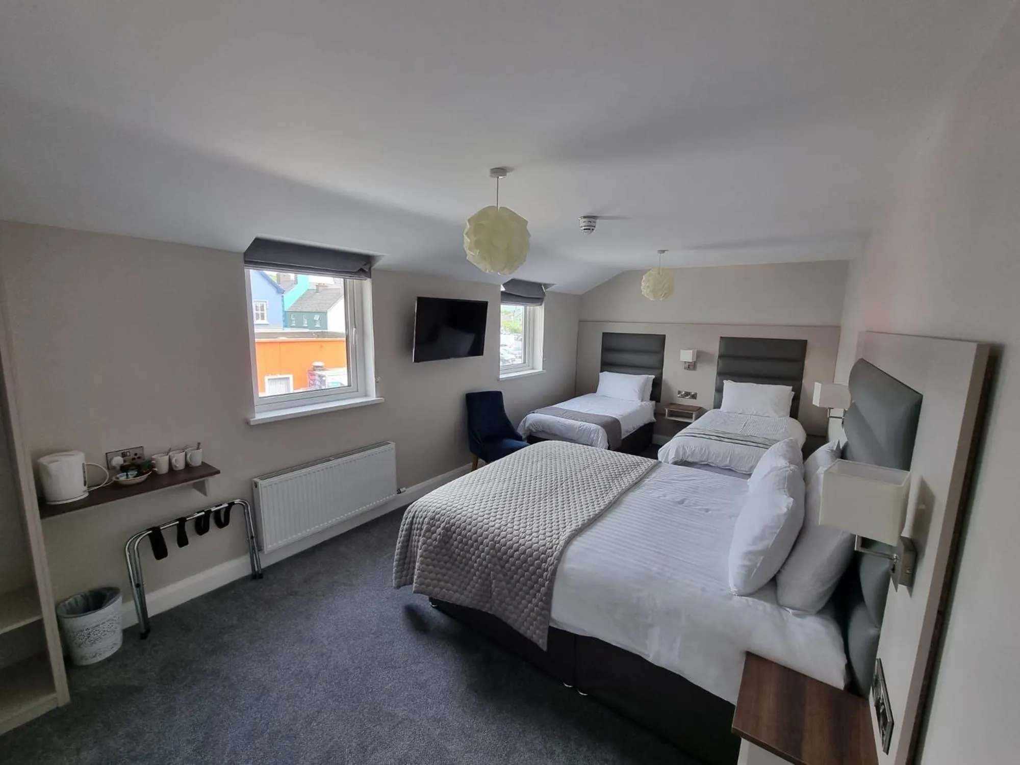 Bedroom, Bed in Murphy's Pub and Bed & Breakfast