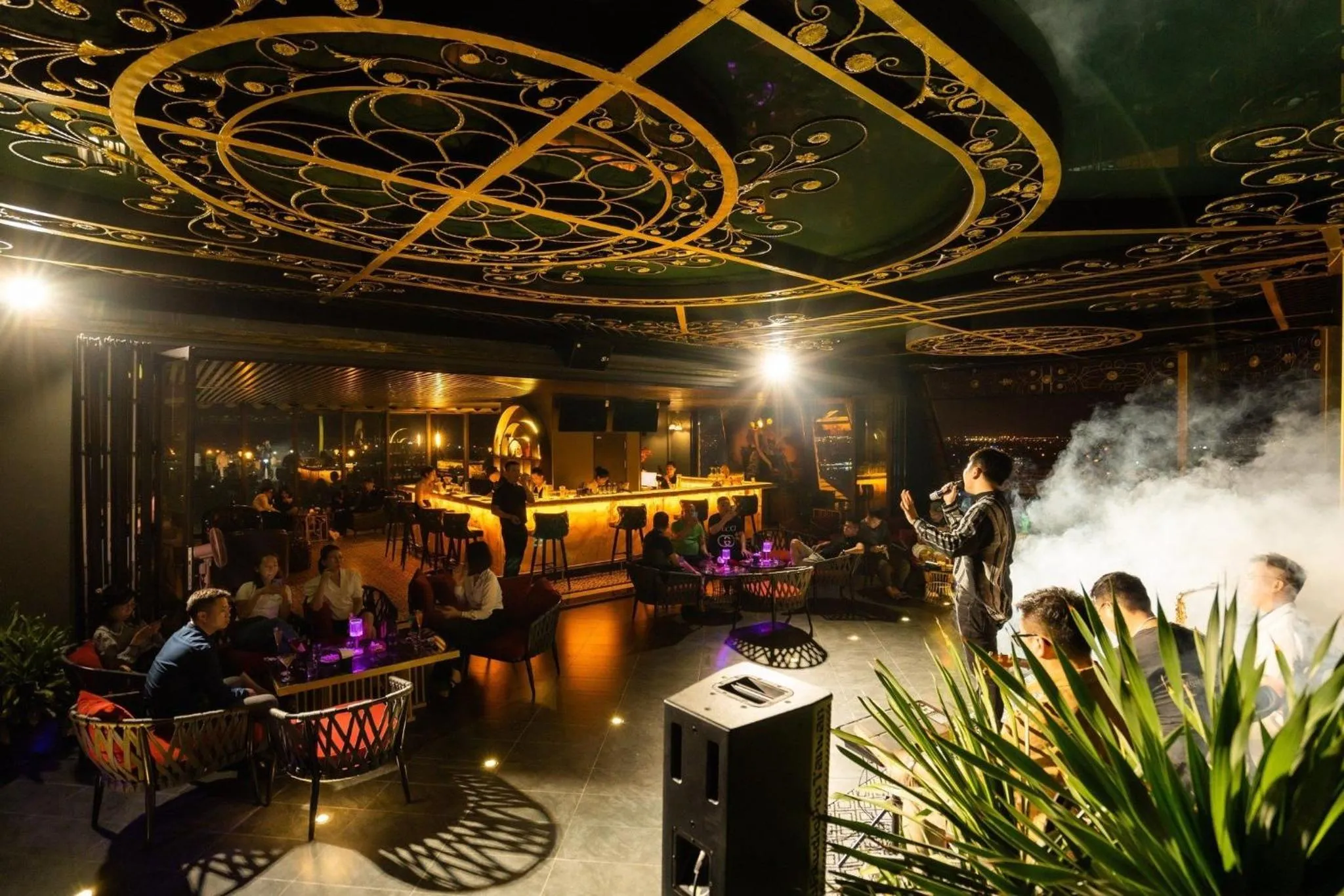 Nightclub / DJ in MADELISE HOTEL&APARTMENT