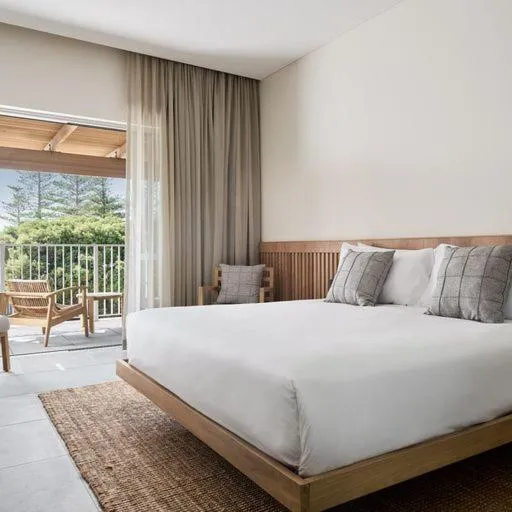 Queen Room - Disability Access in Samphire Rottnest