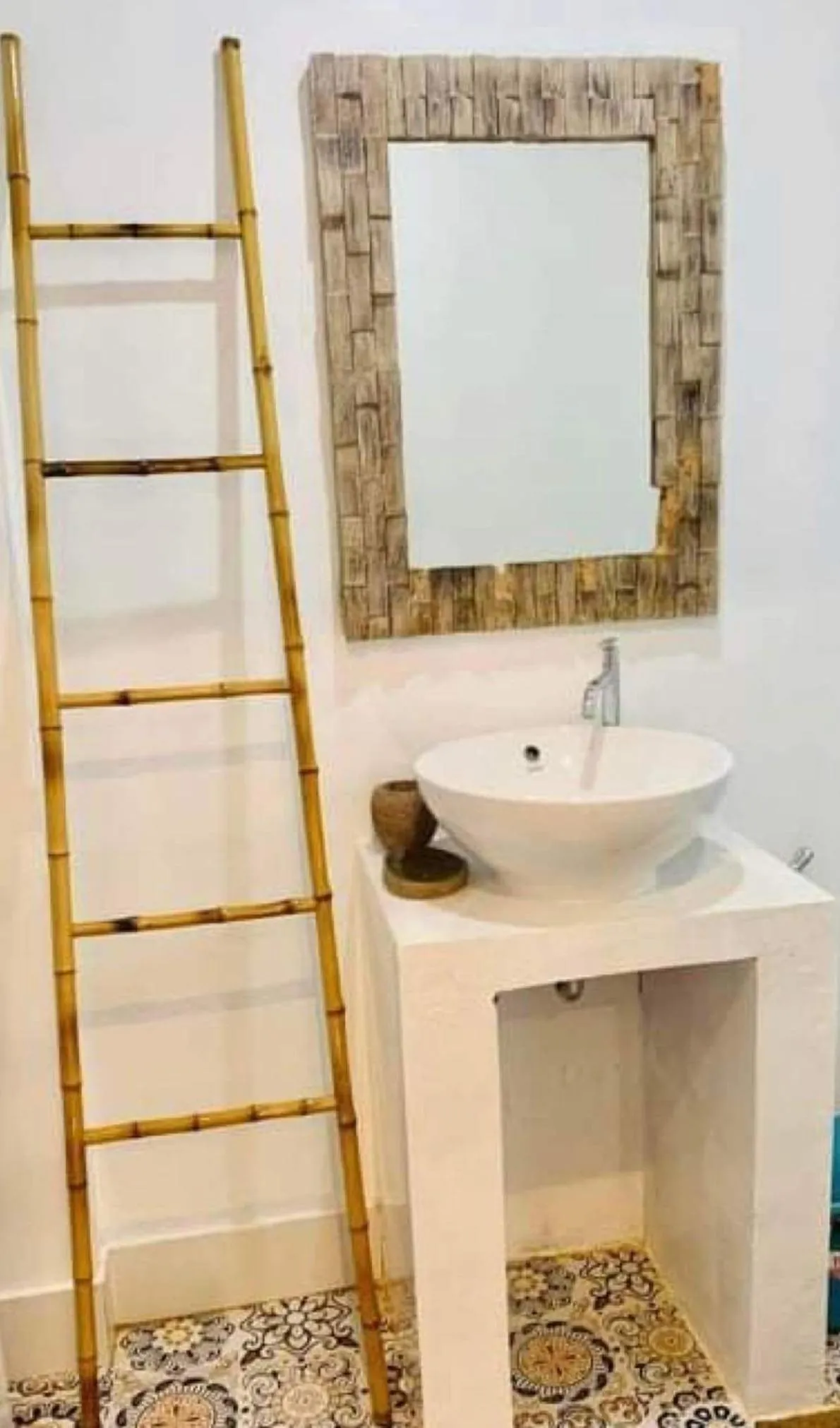 Bathroom in Keira Backpackers