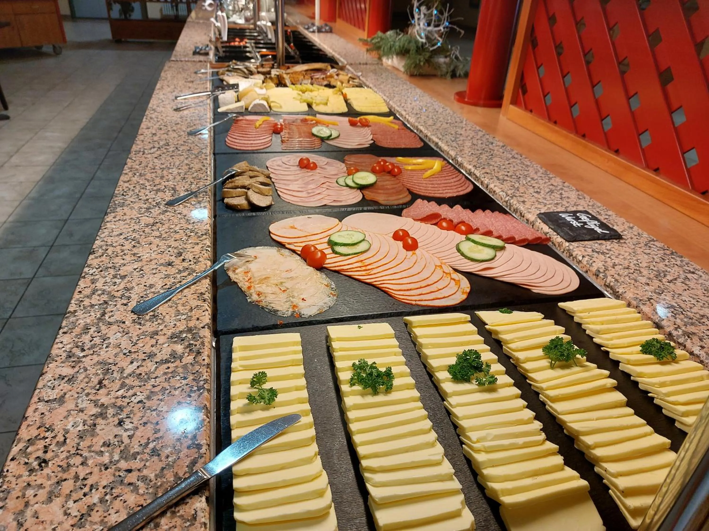 Buffet breakfast in Sporthotel Neuruppin - Apartmenthaus mit Ferienwohnungen