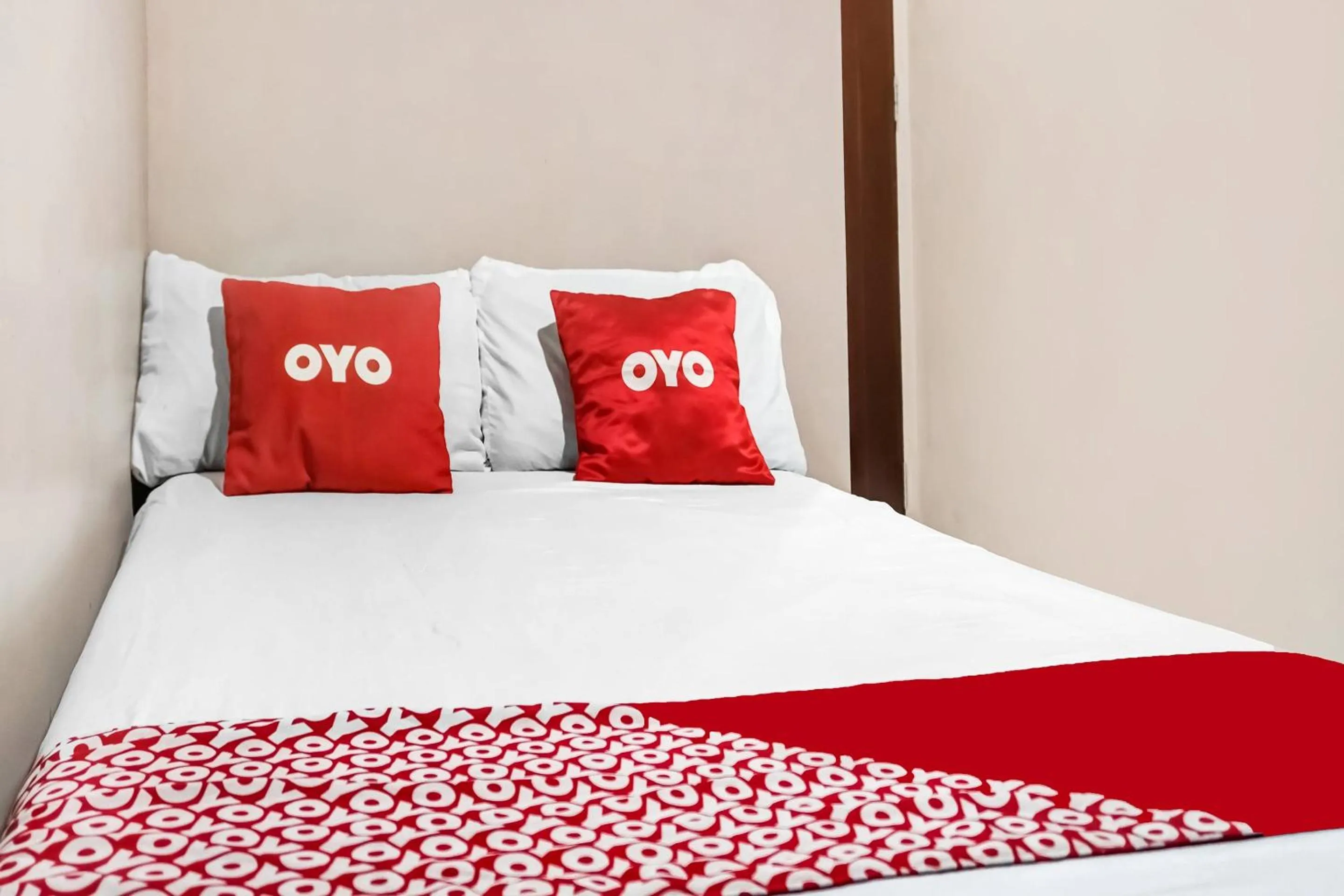 Bedroom, Bed in SPOT ON 91336 Guesthouse Tarumanegara