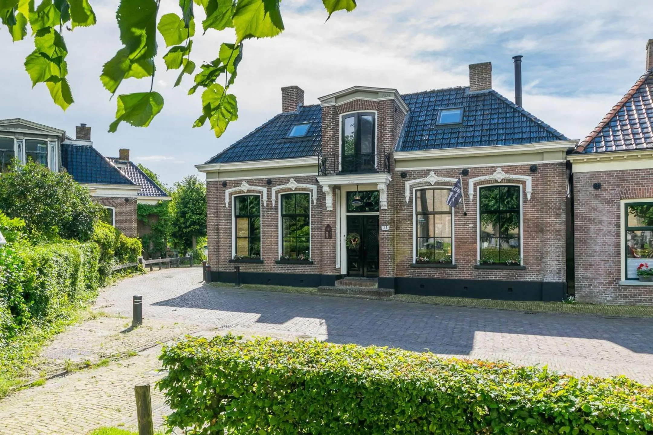 Property building in Mary's Place