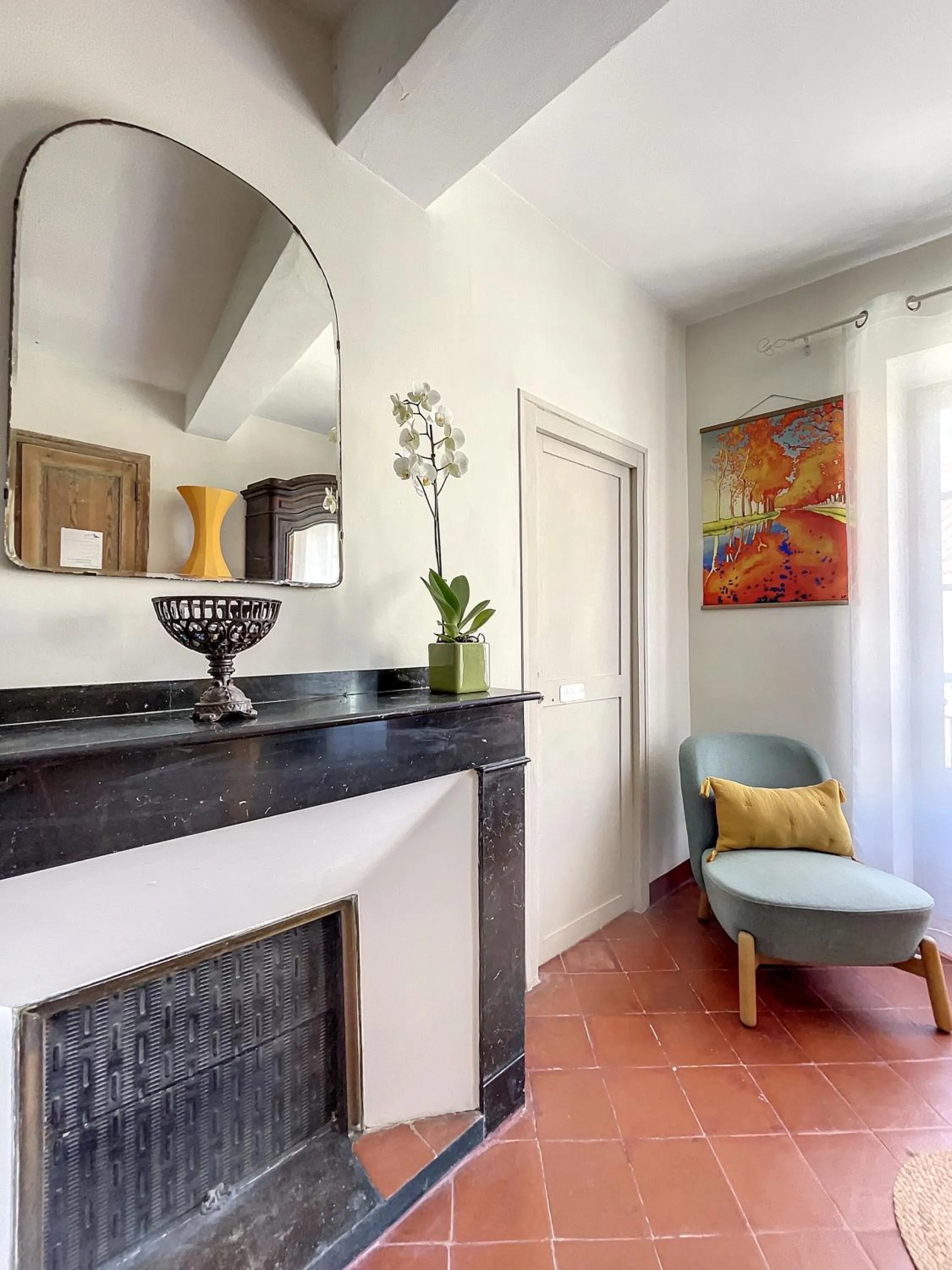 Living room in L'oiseau Bleu suite MERLE BLEU