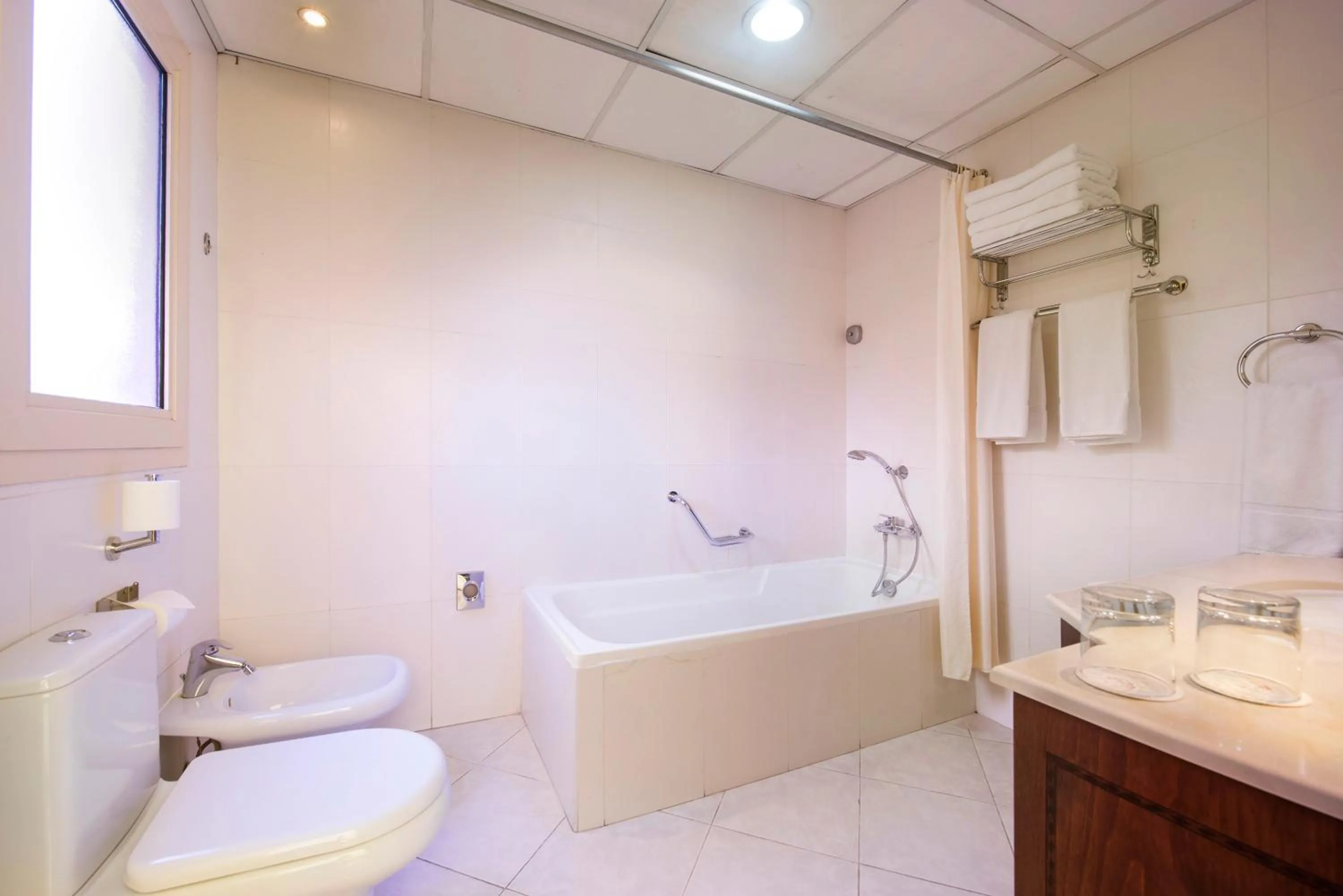 Bathroom in Al Hamra Village Hotel