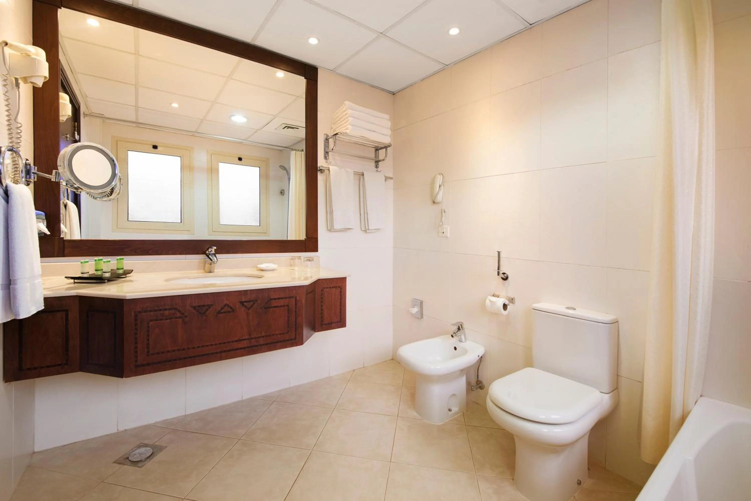 Bathroom in Al Hamra Village Hotel