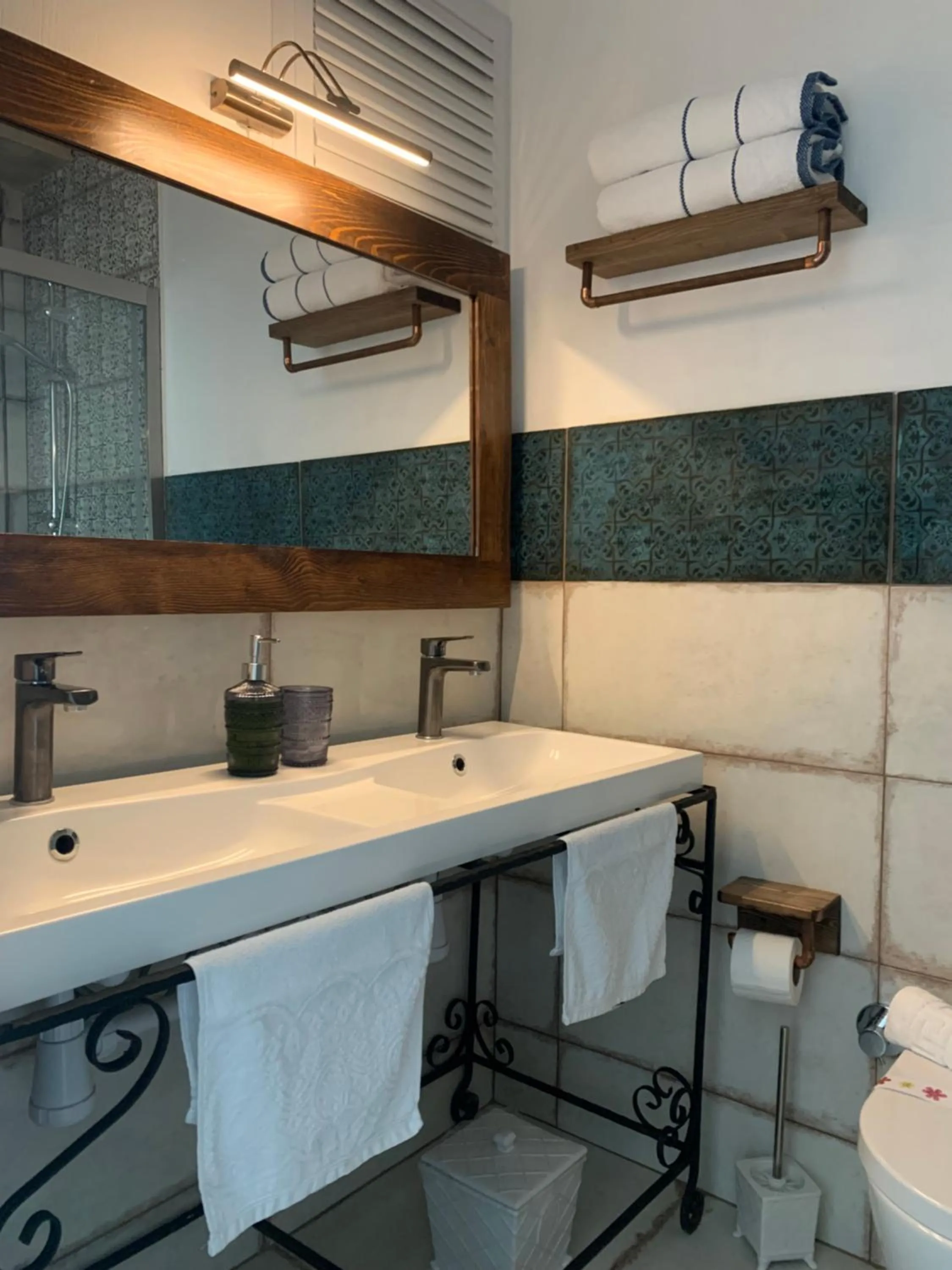 Bathroom in Arden's House