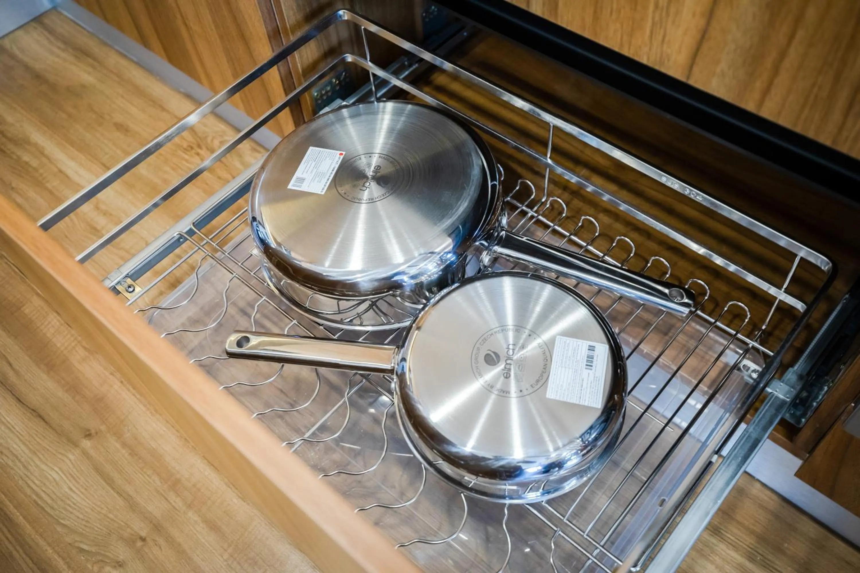 Kitchen or kitchenette in Five Star Westlake 1st-4th Floors Hotel & Serviced Apartment